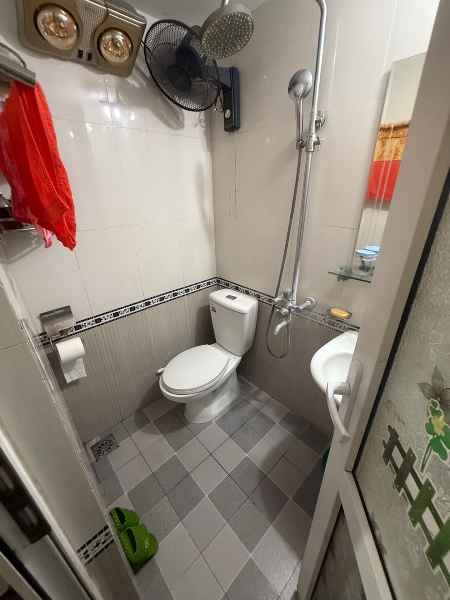 Bán nhà Giải Phóng - diện tích 65m2 502 tầng - Chung cư mini, thang máy - giá 2,7 tỷ
