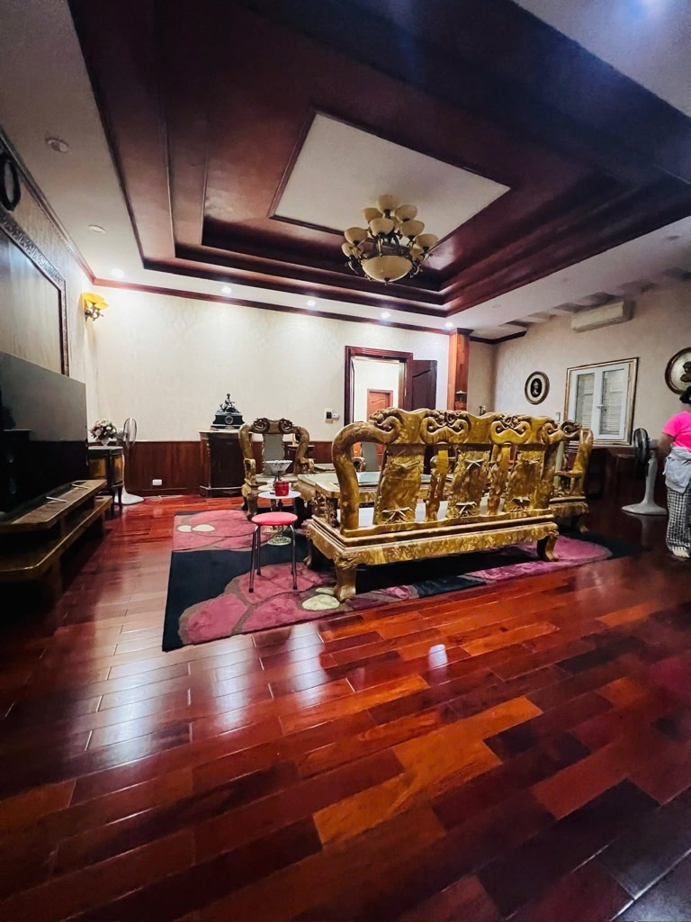 Bán nhà Huỳnh Thúc Kháng - diện tích 72m2 7 tầng - Lô góc 2 mặt thoáng - giá 60 tỷ