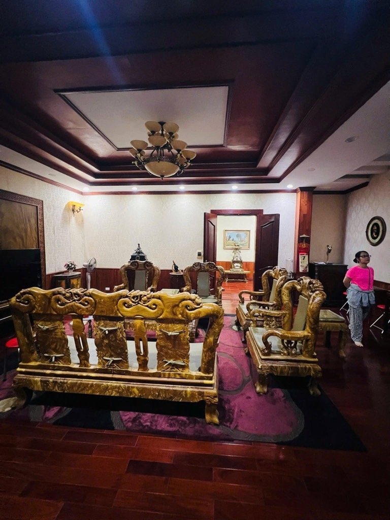 Bán nhà Huỳnh Thúc Kháng - diện tích 72m2 7 tầng - Lô góc 2 mặt thoáng - giá 60 tỷ