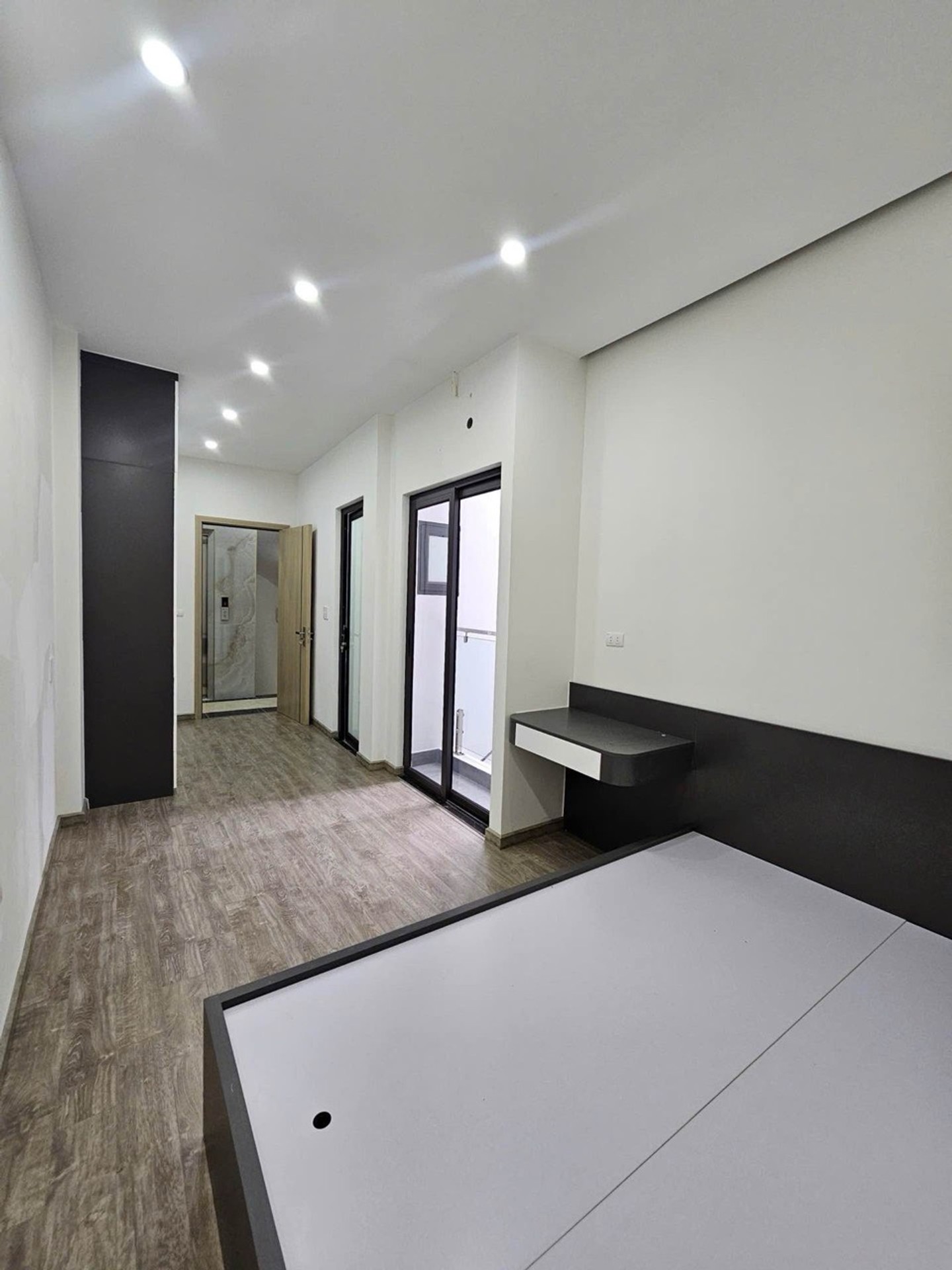 Bán nhà Giáp Nhị - diện tích 33m2 5 tầng - Nhà thang máy, ô tô đỗ cửa - giá 8,9 tỷ