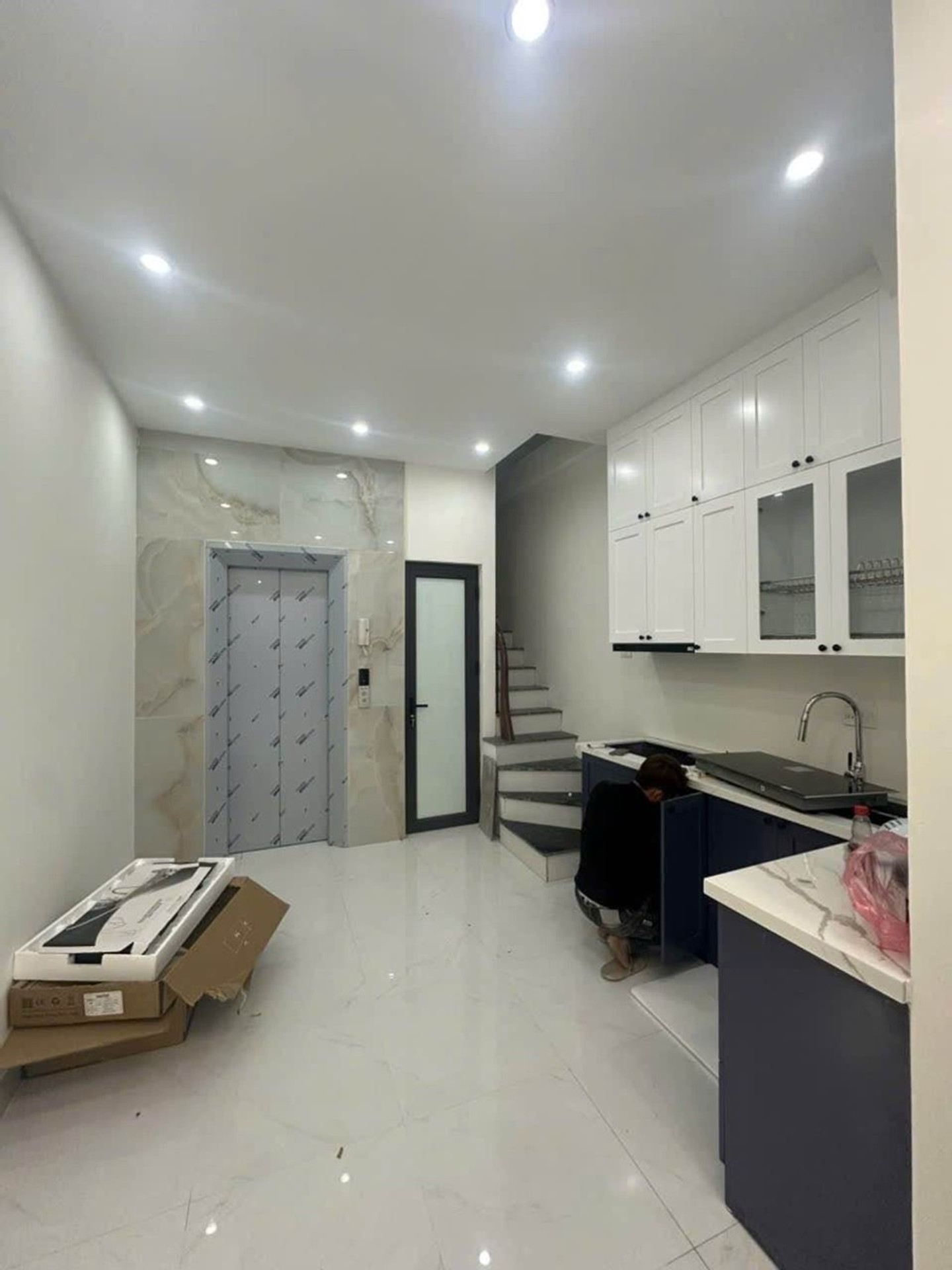 Bán nhà Giáp Nhị - diện tích 33m2 5 tầng - Nhà thang máy, ô tô đỗ cửa - giá 8,9 tỷ