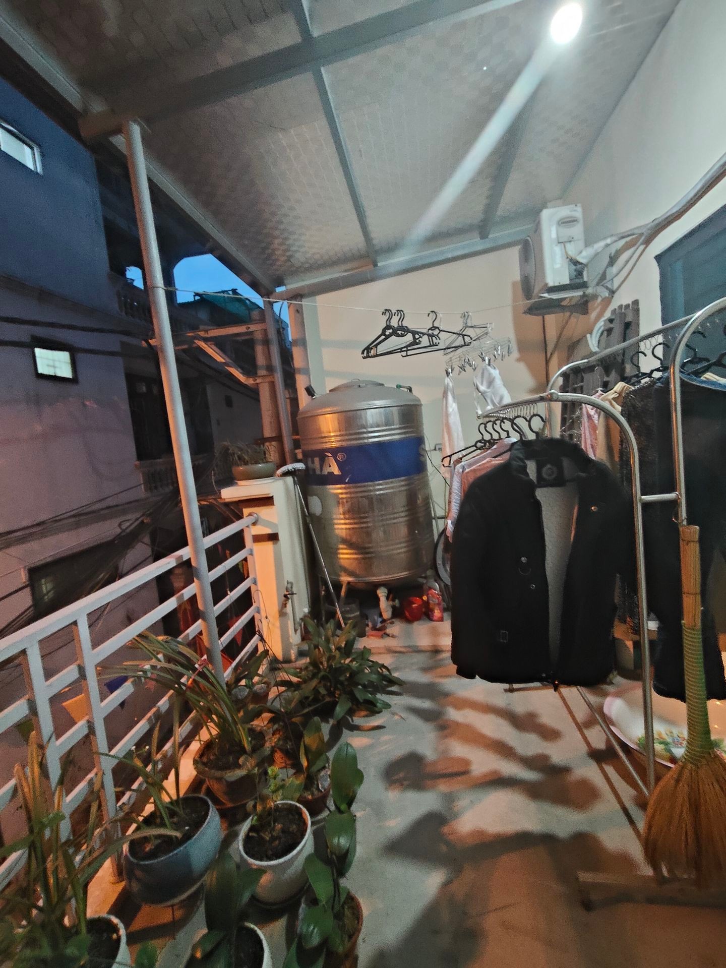 Bán nhà Ngọc Hồi - diện tích 30m2 2 tầng - ô tô ngủ trong nhà - giá 6,9 tỷ