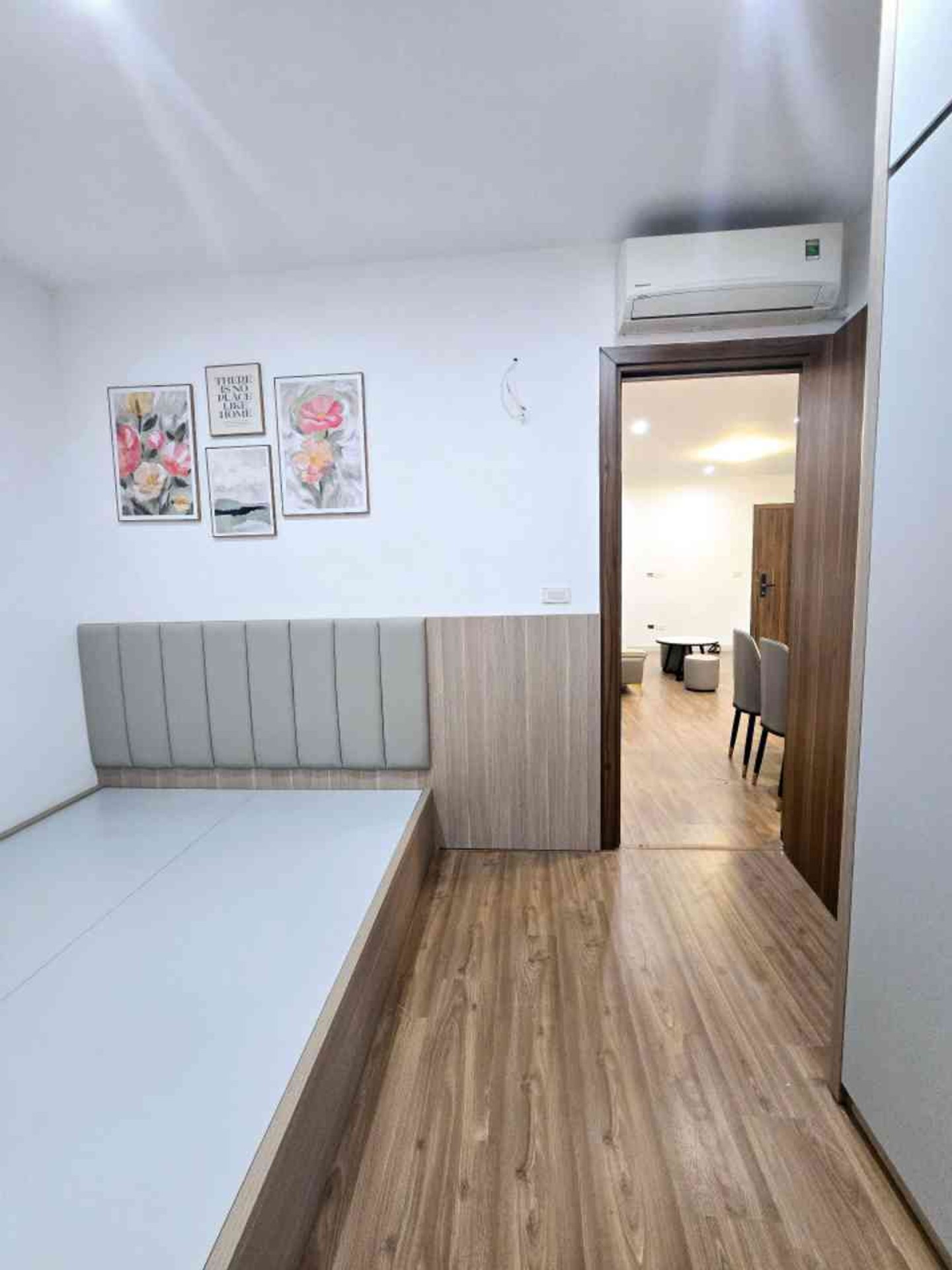 Bán nhà Tân Mai - diện tích 67m2 3 tầng - Căn góc view đẹp - giá 6,6 tỷ