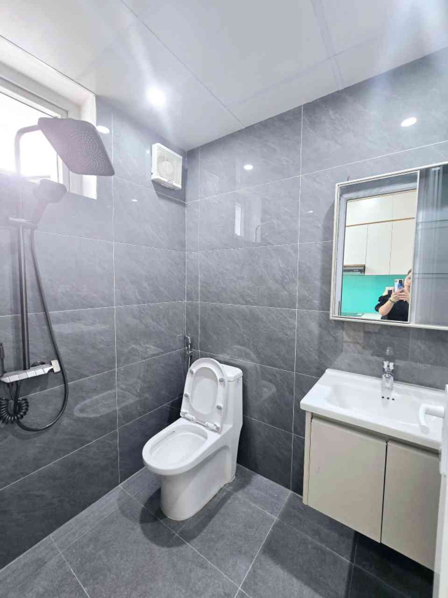 Bán nhà Tân Mai - diện tích 67m2 3 tầng - Căn góc view đẹp - giá 6,6 tỷ