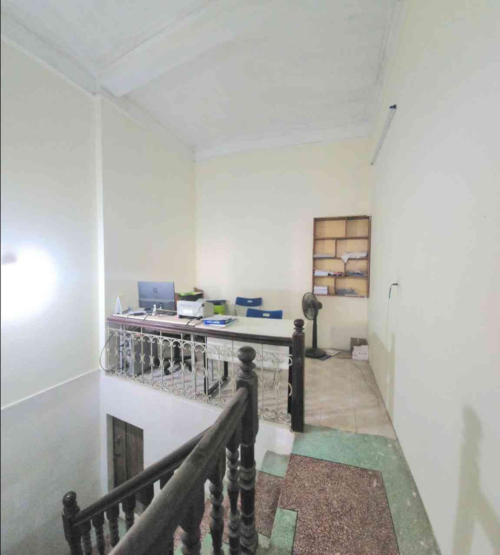 Bán nhà Minh Khai - diện tích 98m2 3 tầng - Đất thổ - giá 27 tỷ