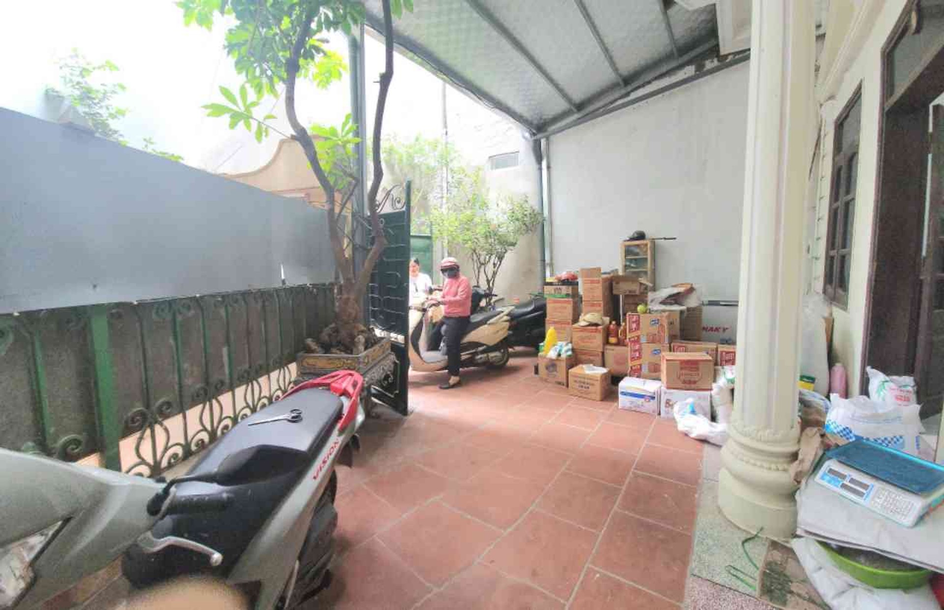 Bán nhà Minh Khai - diện tích 98m2 3 tầng - Đất thổ - giá 27 tỷ