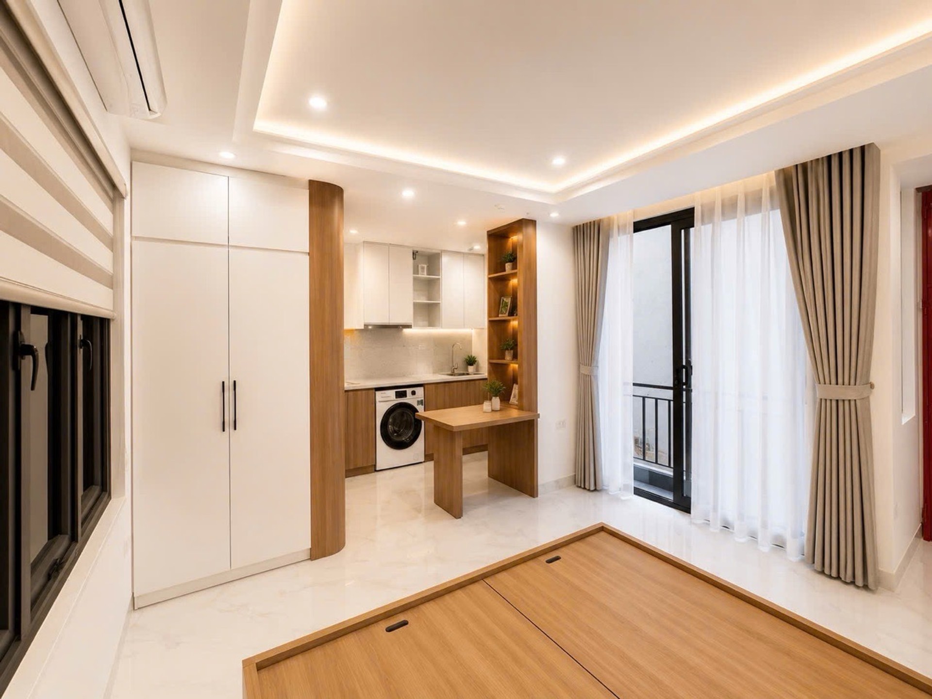 Bán nhà Minh Khai - diện tích 62m2 6 tầng - Nhà lô góc 3 mặt thoáng - giá 14,8 tỷ