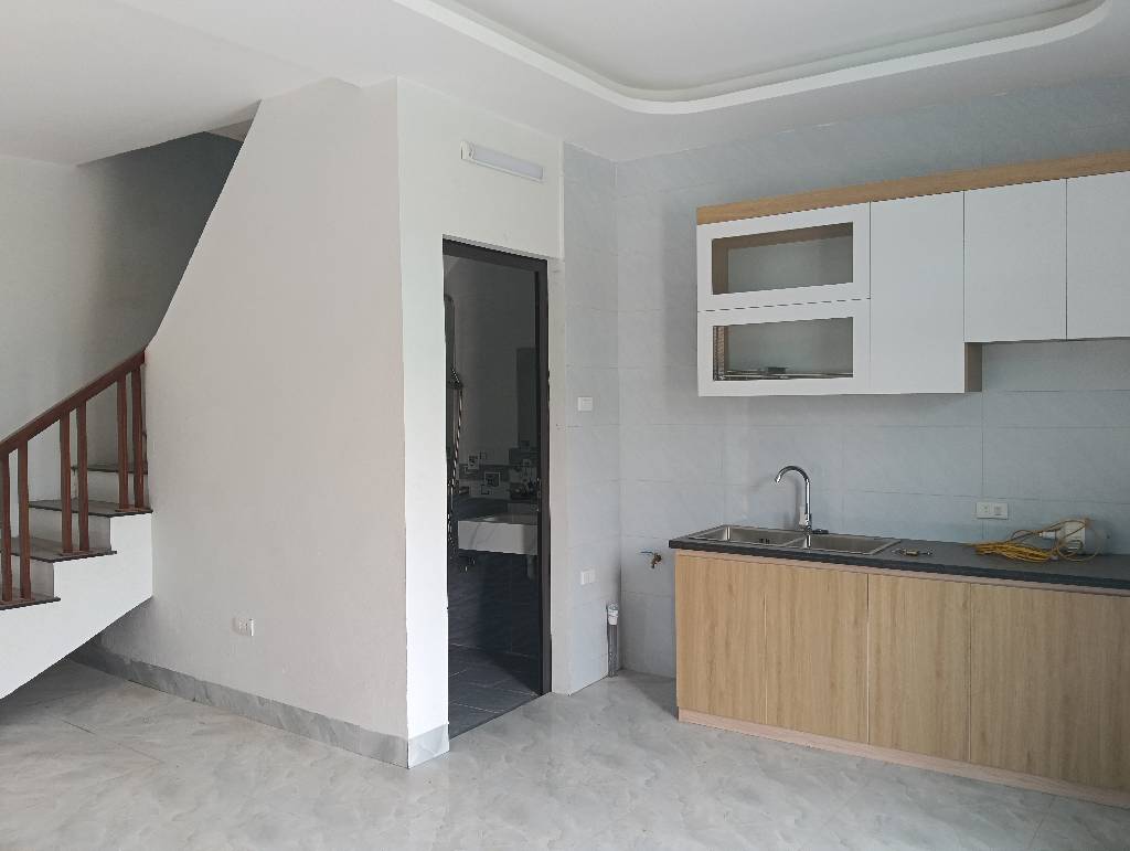 Bán nhà Định Công Hạ - diện tích 34m2 2 tầng - Lô góc - giá 2 tỷ