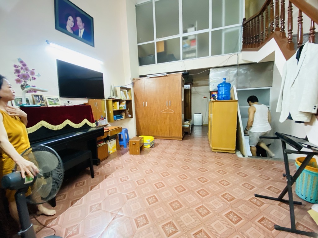 Bán nhà Hòa Bình - diện tích 44m2 4 tầng - mặt ngõ thông ô tô kinh doanh - giá 12,8 tỷ