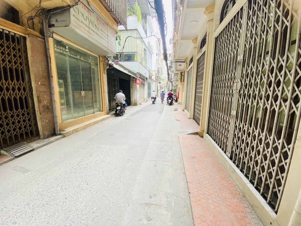Bán nhà Hòa Bình - diện tích 44m2 4 tầng - mặt ngõ thông ô tô kinh doanh - giá 12,8 tỷ