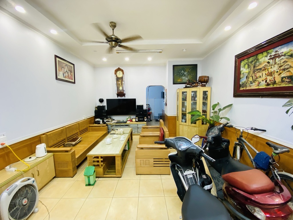 Bán nhà Hòa Bình - diện tích 44m2 4 tầng - mặt ngõ thông ô tô kinh doanh - giá 12,8 tỷ