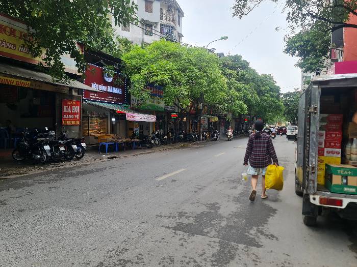 Bán nhà Hoàng Văn Thái - diện tích 79m2 4 tầng - Ô tô tránh - giá 25,5 tỷ