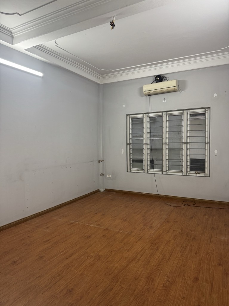 Bán nhà Hoàng Mai - diện tích 54m2 4 tầng - gần ô tô - giá 12,3 tỷ