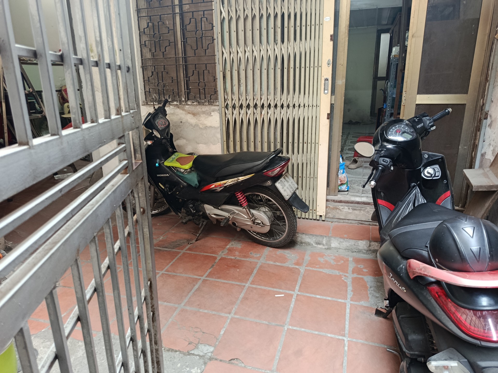 Bán nhà Bạch Đằng - diện tích 19m2 1 tầng - Ngõ nông, sân rộng - giá 4,5 tỷ