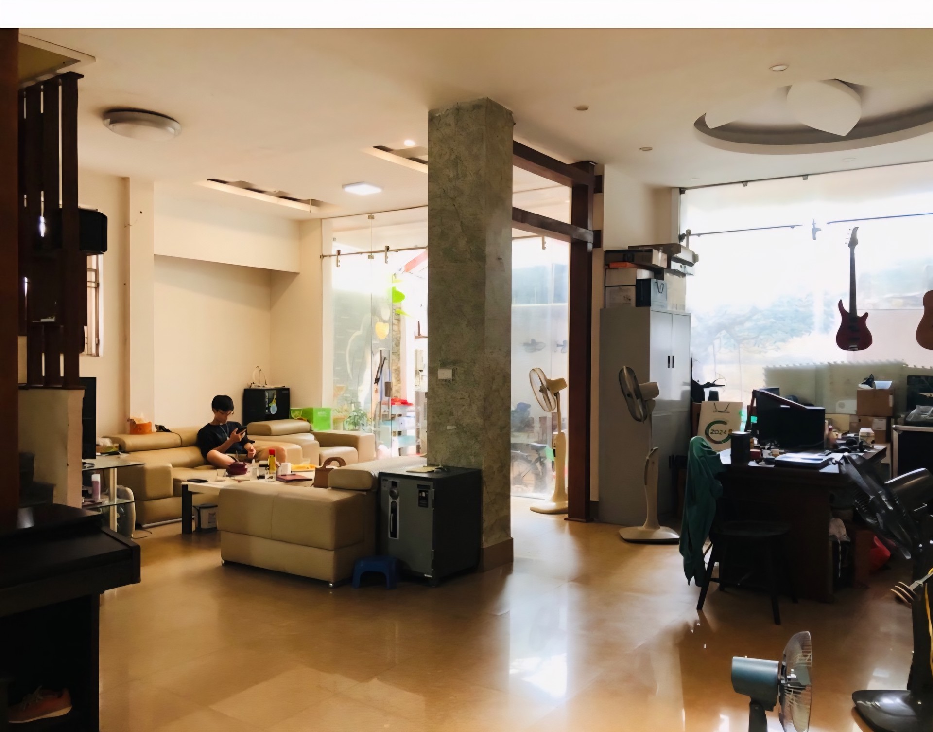 Bán nhà Tựu Liệt - diện tích 171.4m2 5 tầng - Lô góc 2 mặt thoáng - giá 39,9 tỷ