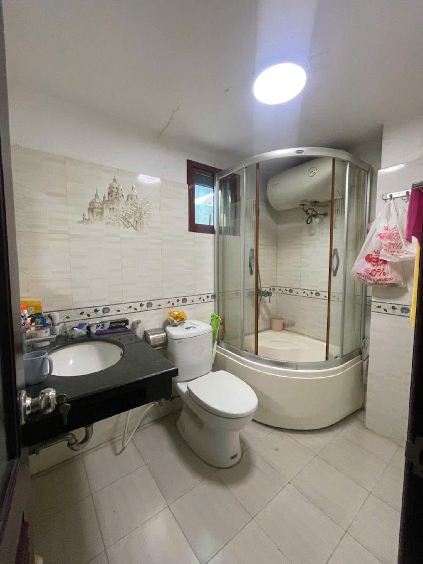 Bán nhà Cảm Hội - diện tích 31m2 6 tầng - Lô góc 3 mặt thoáng - giá 25 tỷ