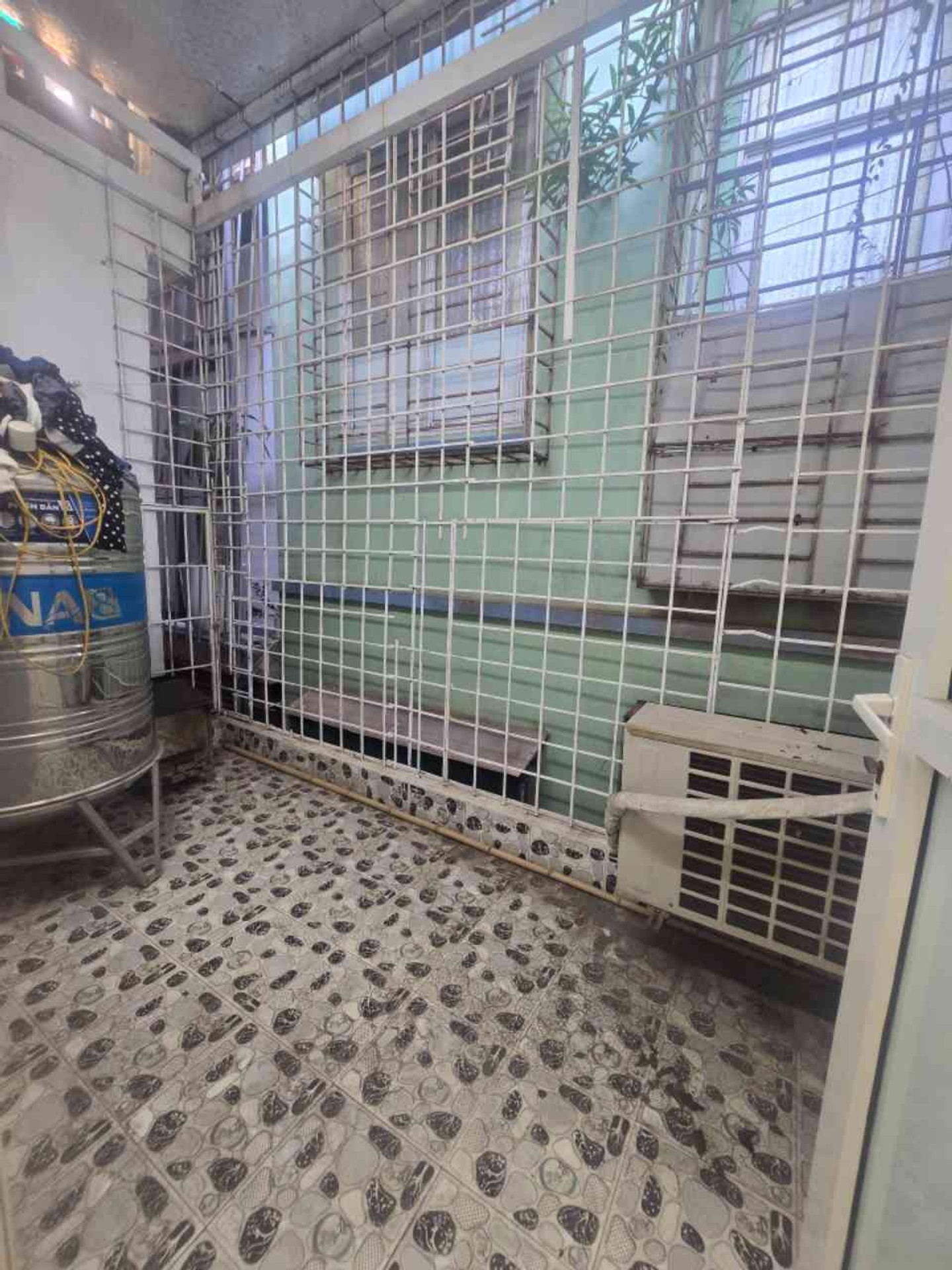 Bán nhà Tân Mai - diện tích 30m2 4 tầng - Cách ô tô tránh 20m - giá 6,3 tỷ