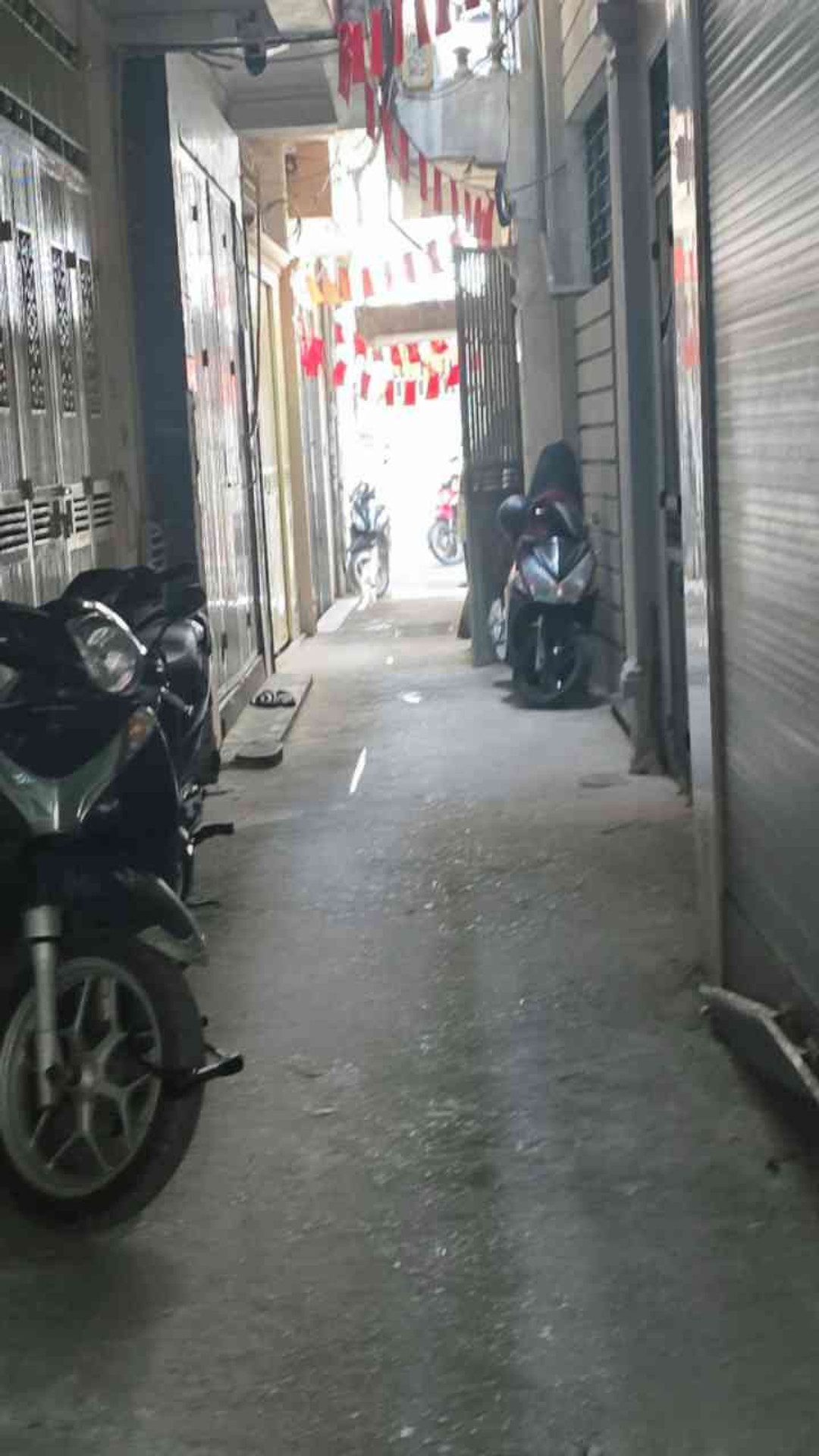 Bán nhà Tân Mai - diện tích 30m2 4 tầng - Cách ô tô tránh 20m - giá 6,3 tỷ