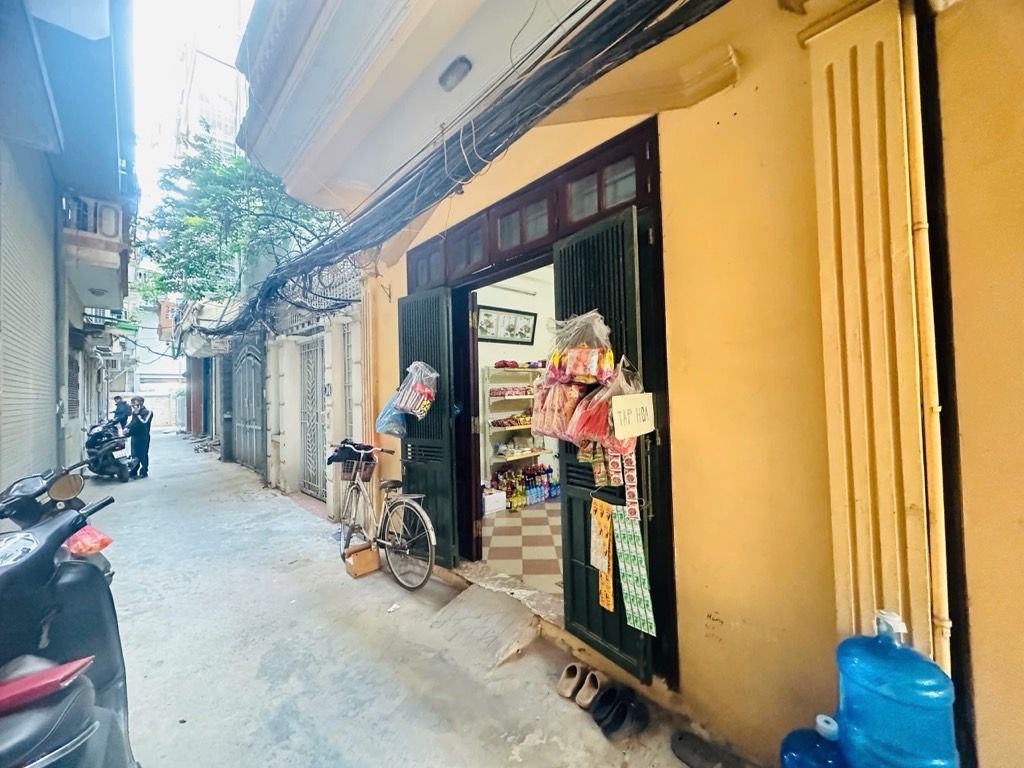 Bán nhà Chùa Láng - diện tích 72m2 4 tầng - 2 mặt ngõ cực hiếm - giá 32 tỷ