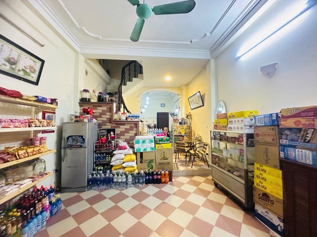 Bán nhà Chùa Láng - diện tích 72m2 4 tầng - 2 mặt ngõ cực hiếm - giá 32 tỷ