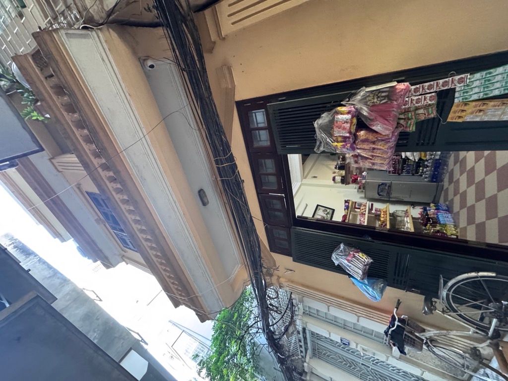 Bán nhà Chùa Láng - diện tích 72m2 4 tầng - 2 mặt ngõ cực hiếm - giá 32 tỷ