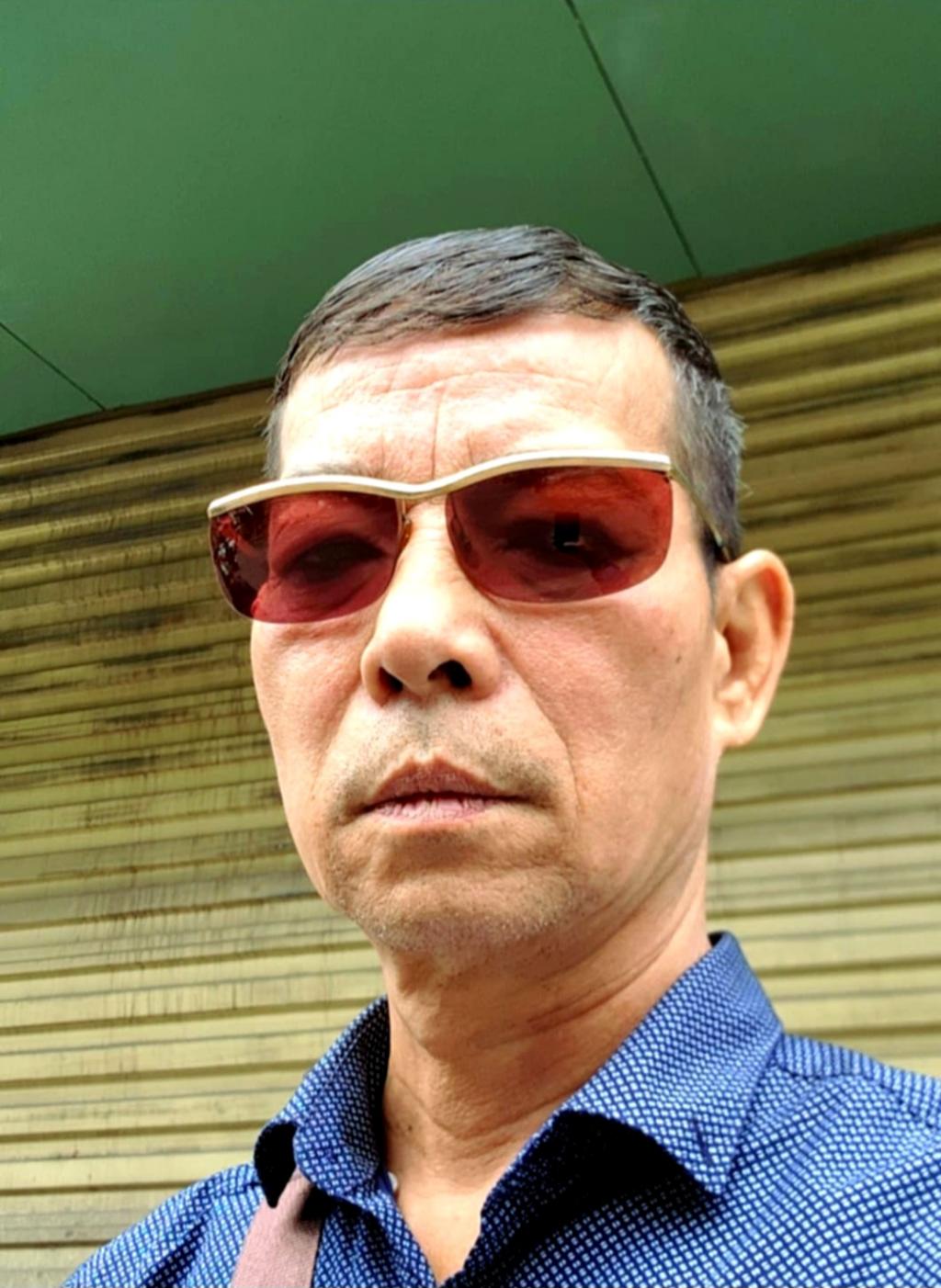 Bán nhà Trần Kim Xuyến - diện tích 81m2 4 tầng - Mặt ngõ thông ô tô tránh - giá 42,5 tỷ