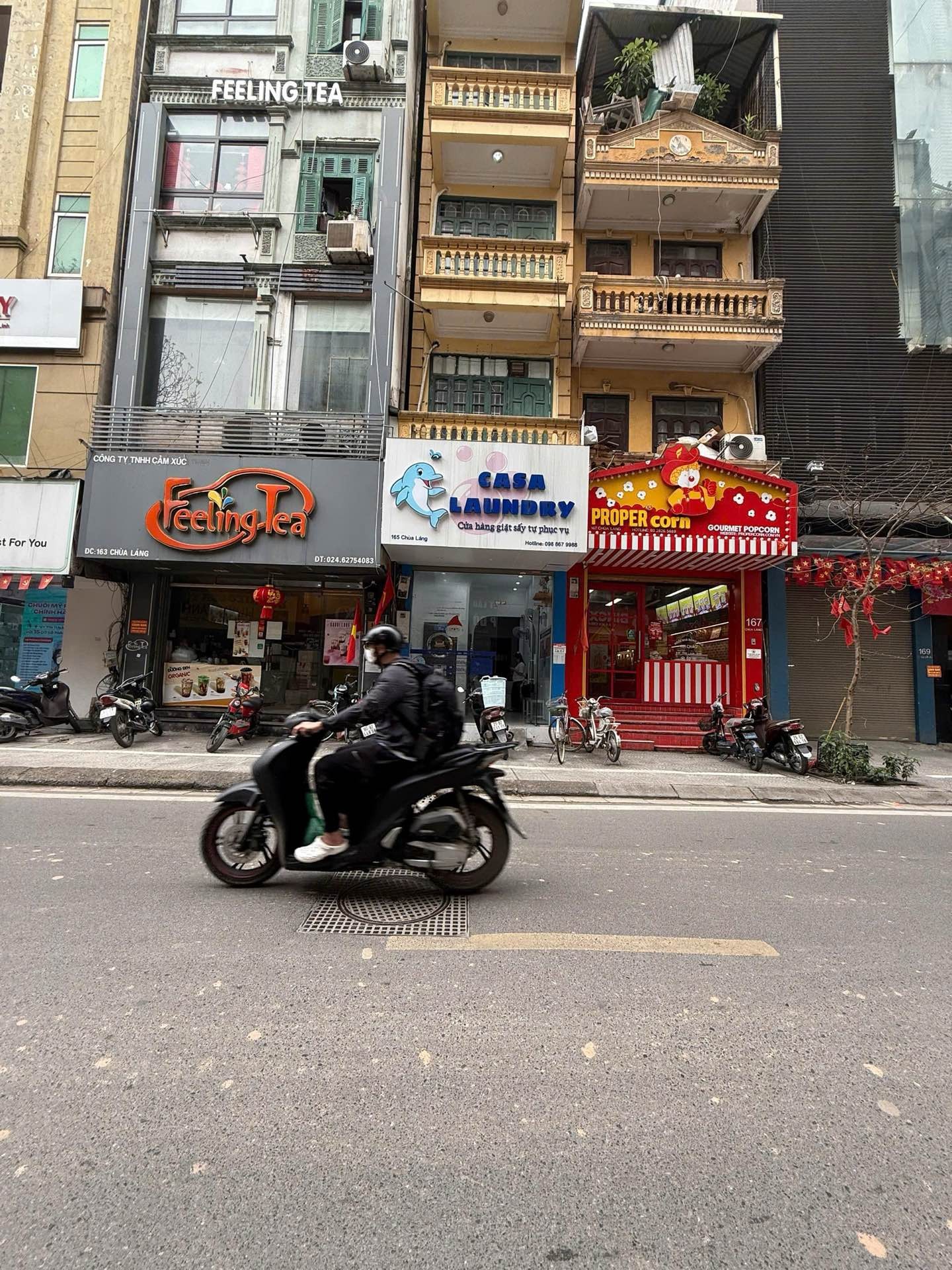 Bán nhà Chùa Láng - diện tích 135.2m2 5 tầng - MẶT PHỐ - KINH DOANH - VỈA HÈ - HIẾM - giá 73 tỷ