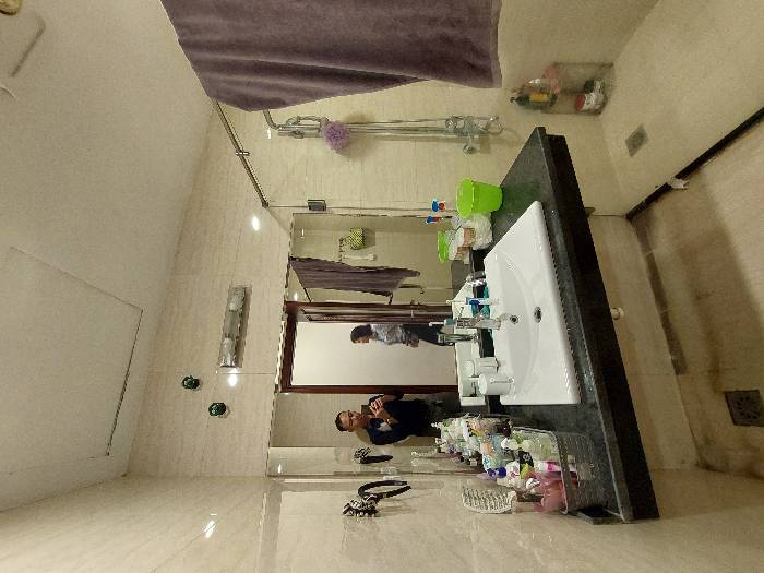 Bán nhà Cát Linh - diện tích 90m2 7 tầng - Thang máy, mặt phố - giá 27 tỷ