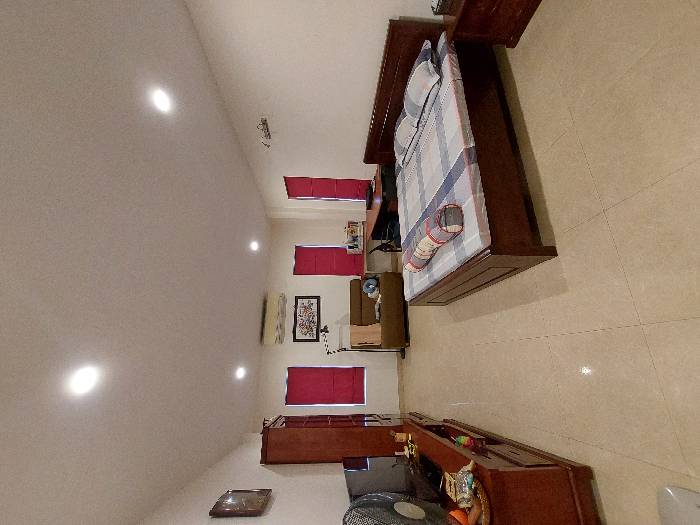 Bán nhà Cát Linh - diện tích 90m2 7 tầng - Thang máy, mặt phố - giá 27 tỷ