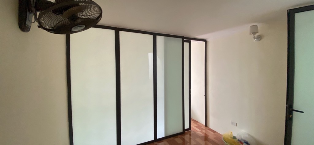 Bán nhà Định Công Hạ - diện tích 24m2 3 tầng - Ô tô tránh - giá 2,15 tỷ