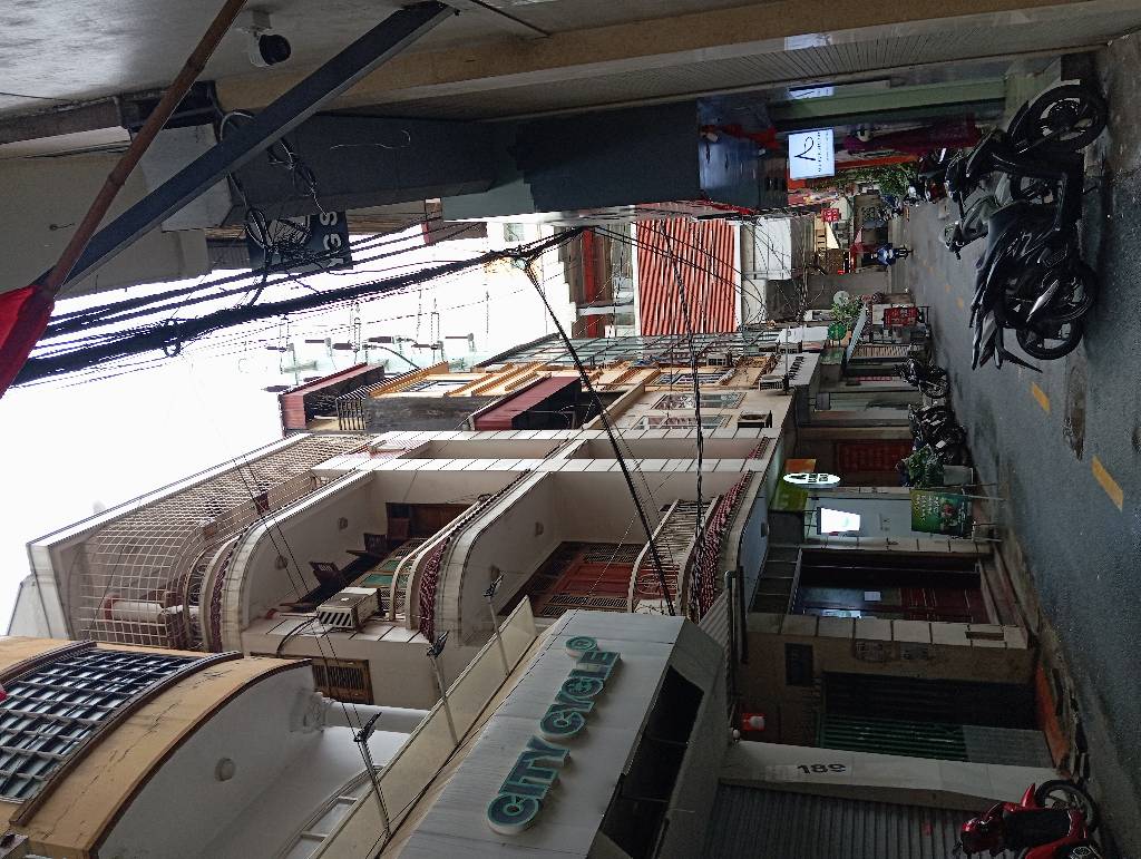 Bán nhà Đông Các - diện tích 60m2 4 tầng - Lô góc - giá 33,5 tỷ