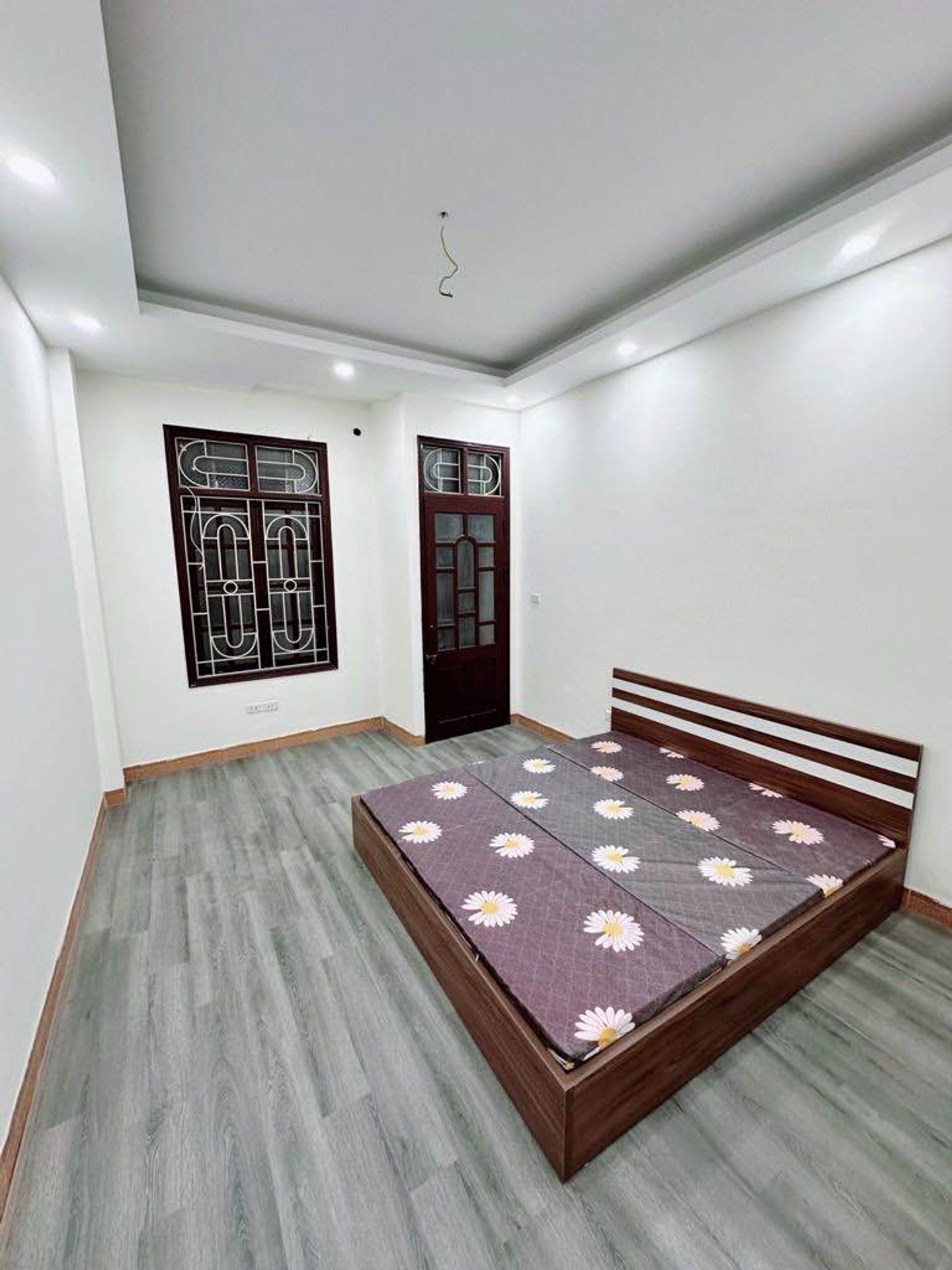 Bán nhà Nguyễn Khoái - diện tích 32m2 5 tầng - Cực phẩm phân lô - giá 6,95 tỷ