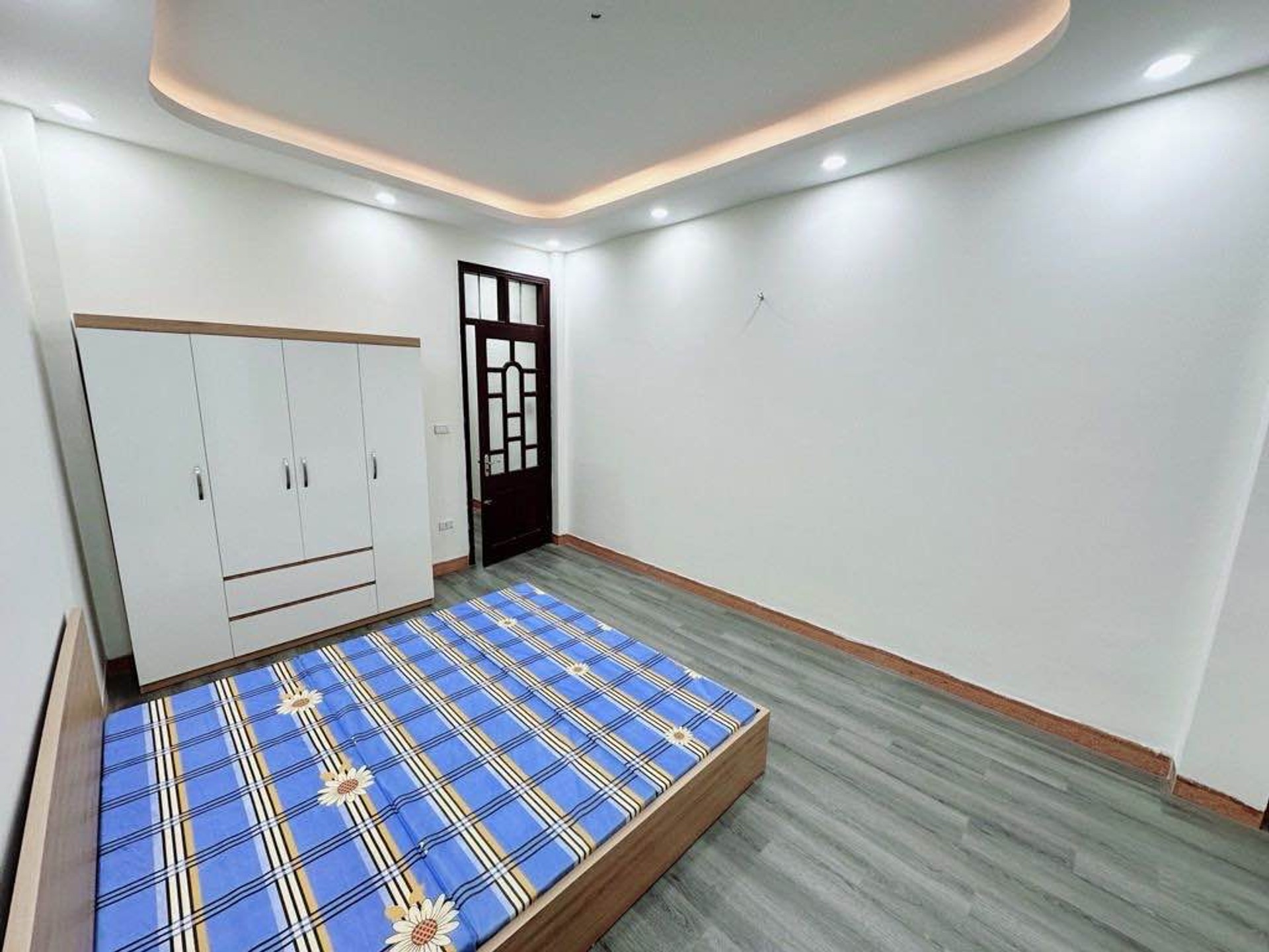 Bán nhà Nguyễn Khoái - diện tích 32m2 5 tầng - Cực phẩm phân lô - giá 6,95 tỷ