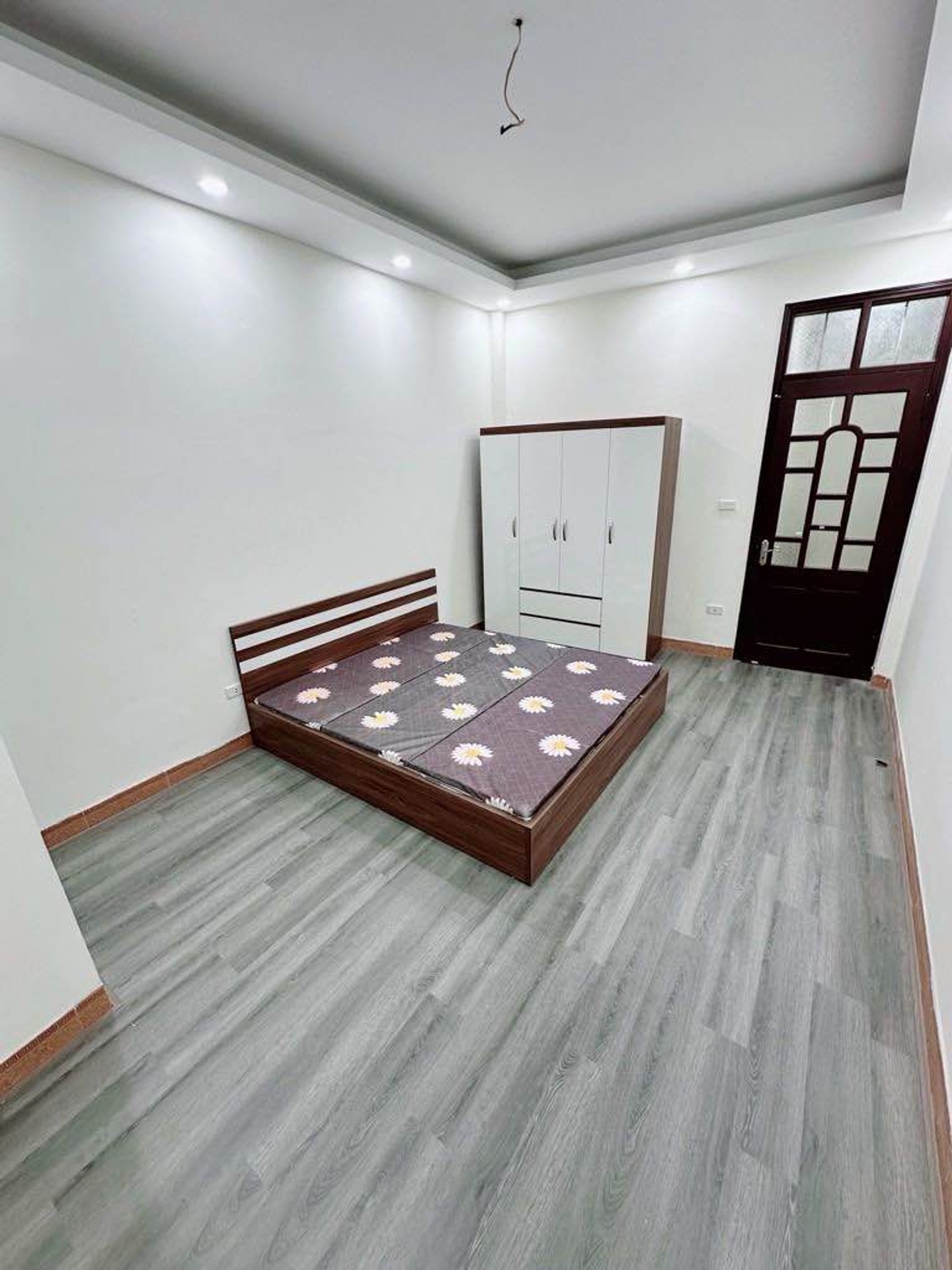Bán nhà Nguyễn Khoái - diện tích 32m2 5 tầng - Cực phẩm phân lô - giá 6,95 tỷ