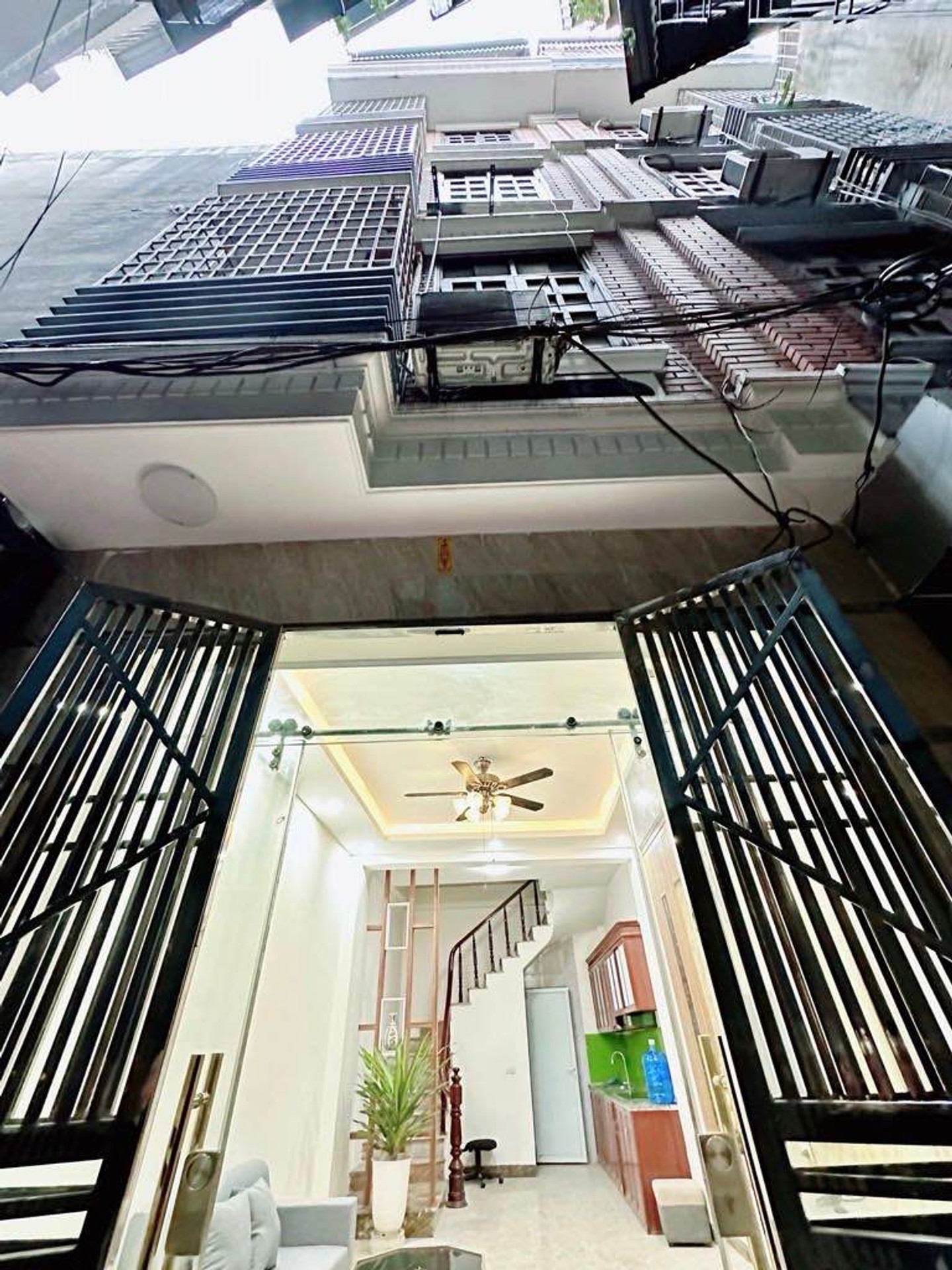 Bán nhà Nguyễn Khoái - diện tích 32m2 5 tầng - Cực phẩm phân lô - giá 6,95 tỷ