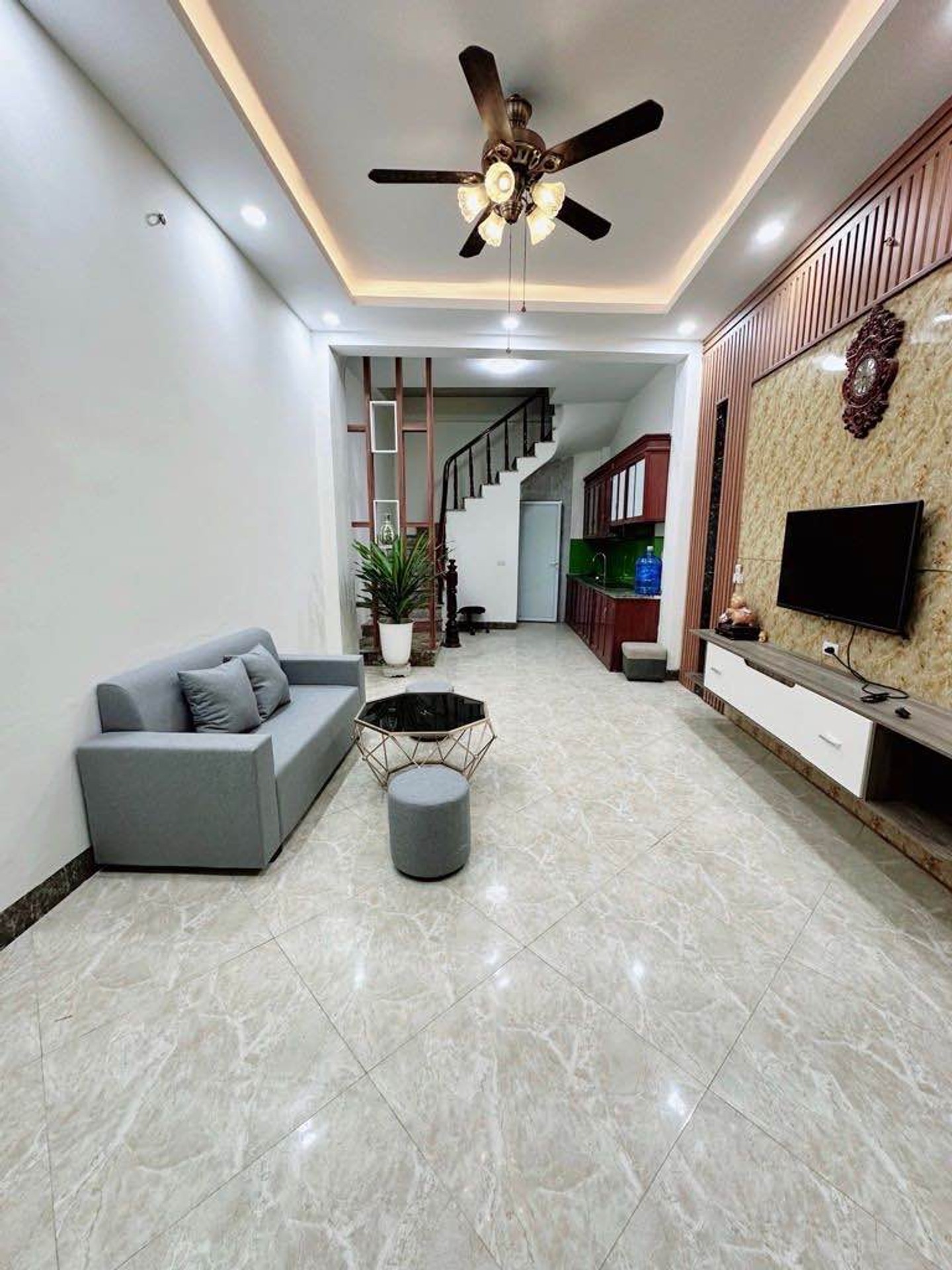 Bán nhà Nguyễn Khoái - diện tích 32m2 5 tầng - Cực phẩm phân lô - giá 6,95 tỷ