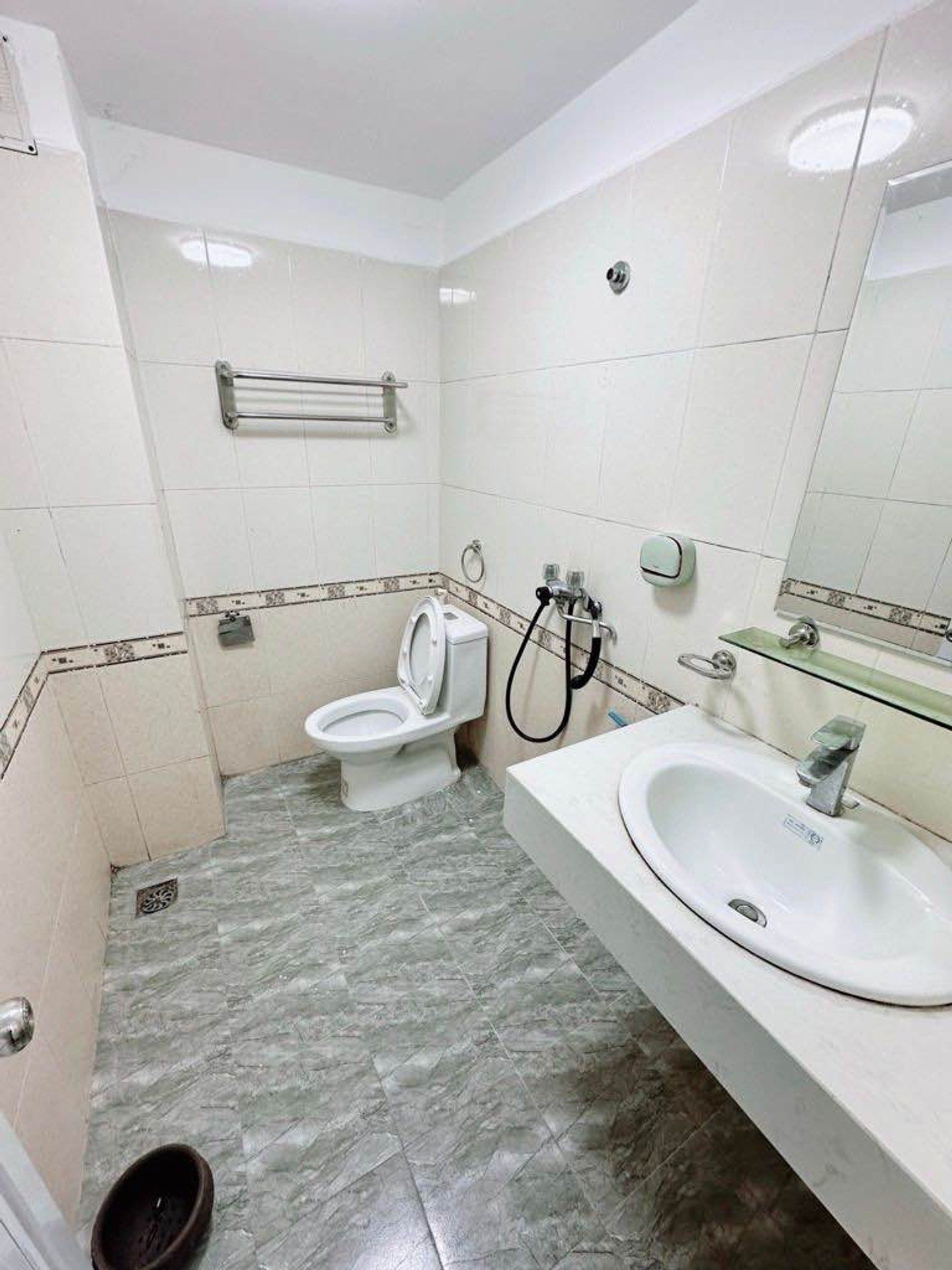 Bán nhà Nguyễn Khoái - diện tích 32m2 5 tầng - Cực phẩm phân lô - giá 6,95 tỷ