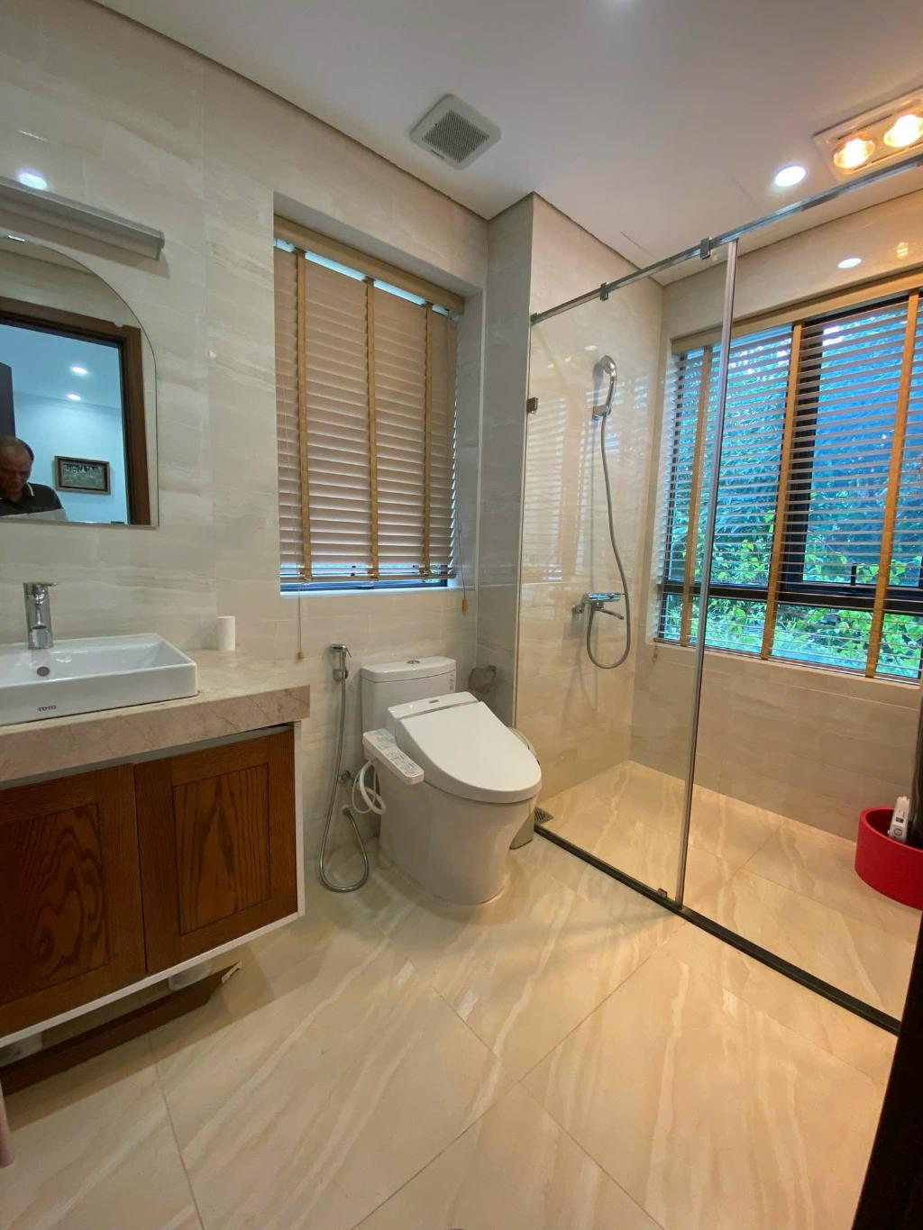 Bán nhà 3.7/13 - diện tích 135m2 4 tầng - Shophouse liền kề - giá 46 tỷ