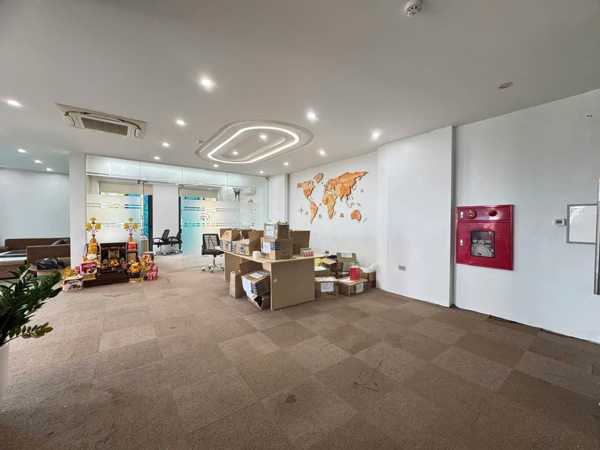 Bán nhà Khu Giãn Dân Khuyến Lương - diện tích 140m2 7 tầng - Lô góc 2 mặt thoáng - giá 46 tỷ