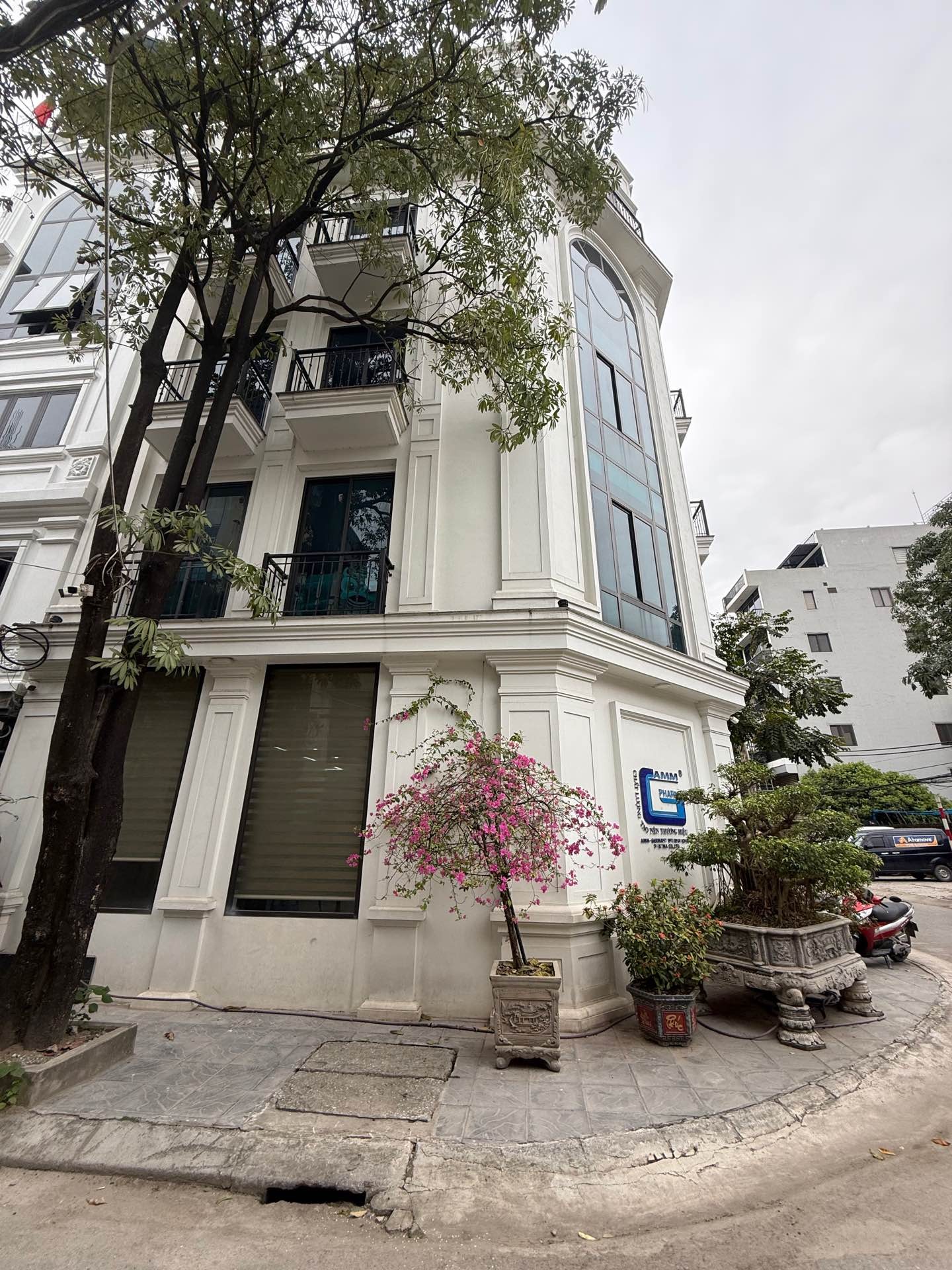 Bán nhà Khu Giãn Dân Khuyến Lương - diện tích 140m2 7 tầng - Lô góc 2 mặt thoáng - giá 46 tỷ