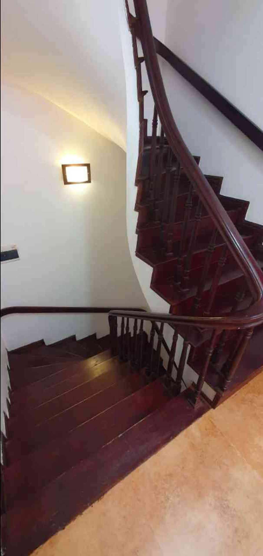 Bán nhà Định Công Thượng - diện tích 135m2 6 tầng - Phân lô quân đội - giá 19,3 tỷ
