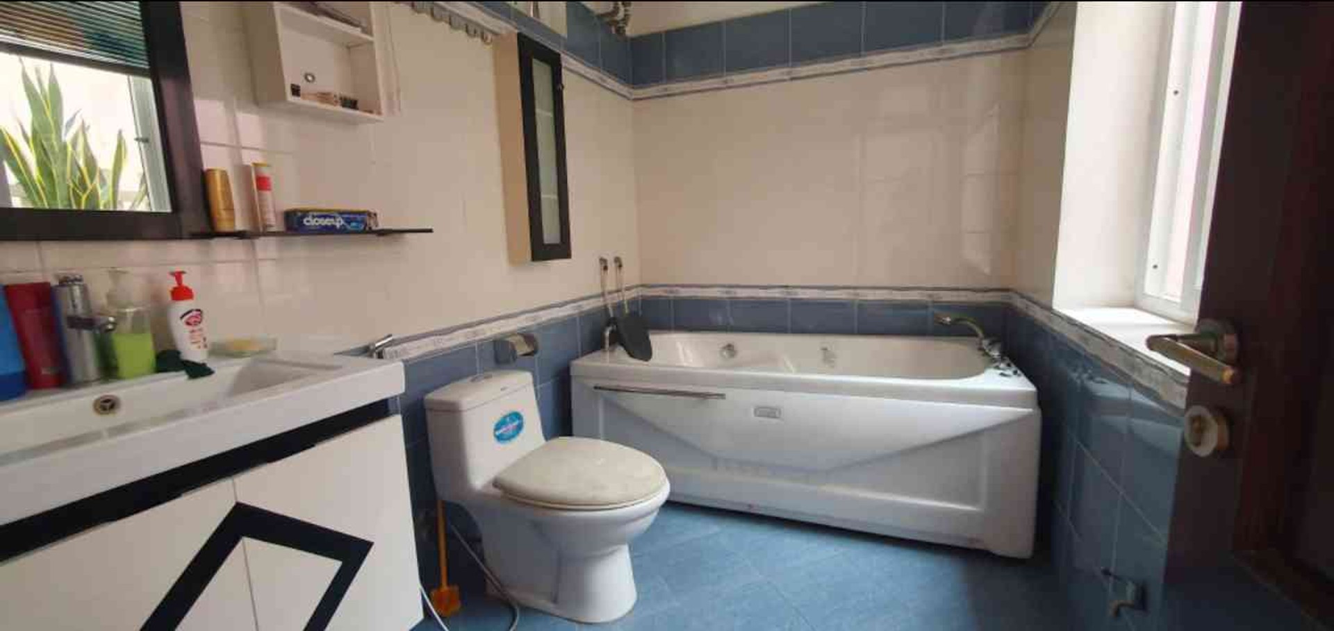 Bán nhà Định Công Thượng - diện tích 135m2 6 tầng - Phân lô quân đội - giá 19,3 tỷ