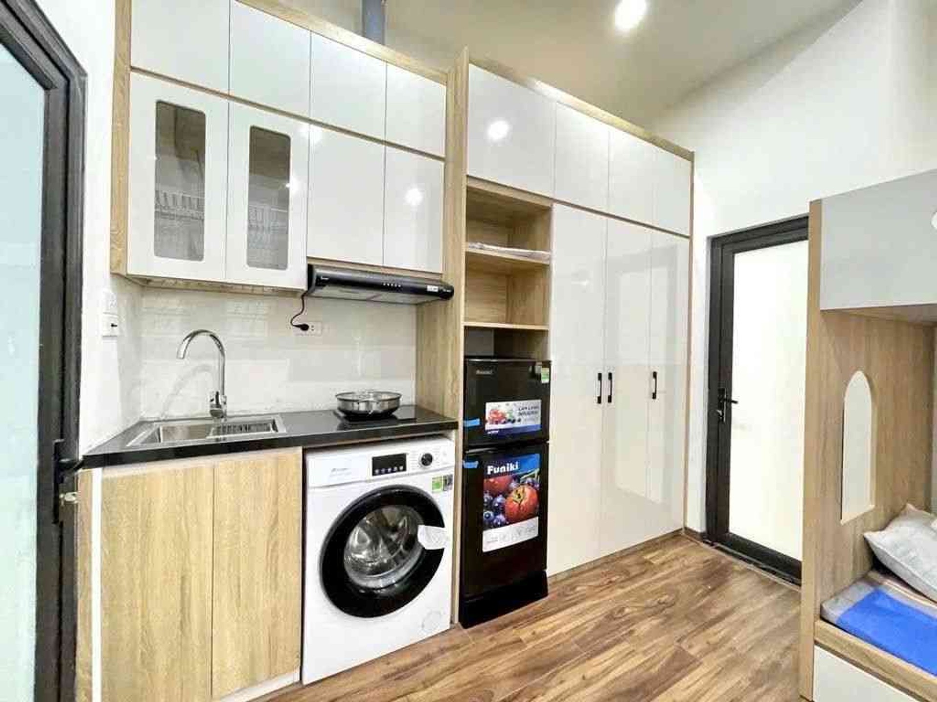 Bán nhà Láng - diện tích 58m2 5 tầng - Nhà đẹp, thang máy - giá 12,2 tỷ