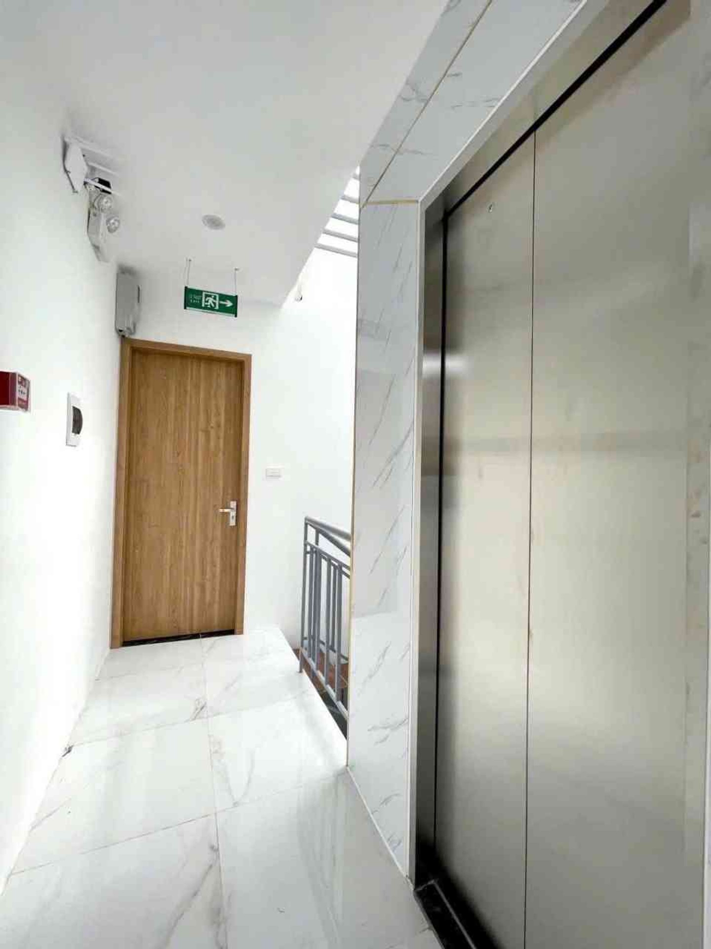 Bán nhà Láng - diện tích 58m2 5 tầng - Nhà đẹp, thang máy - giá 12,2 tỷ
