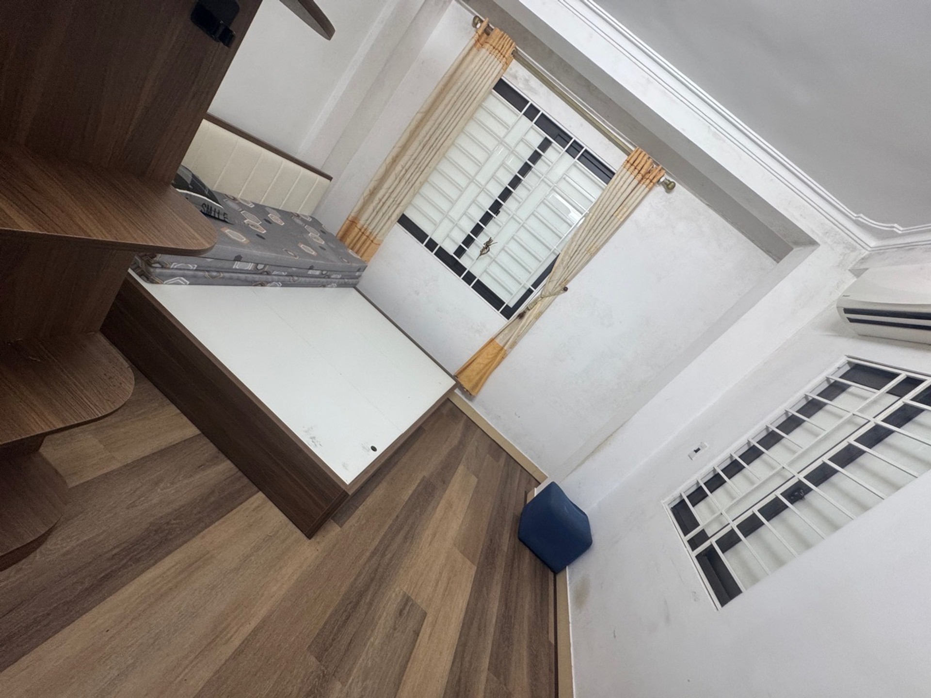 Bán nhà Bùi Xương Trạch - diện tích 30m2 4 tầng - gần ô tô - giá 7,5 tỷ