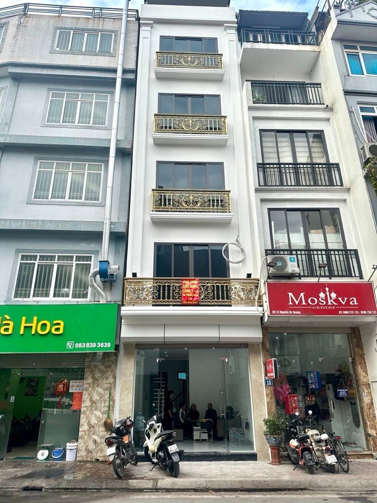 Bán nhà Nguyễn Hy Quang - diện tích 38m2 6 tầng - Mặt phố VIP - giá 31,5 tỷ