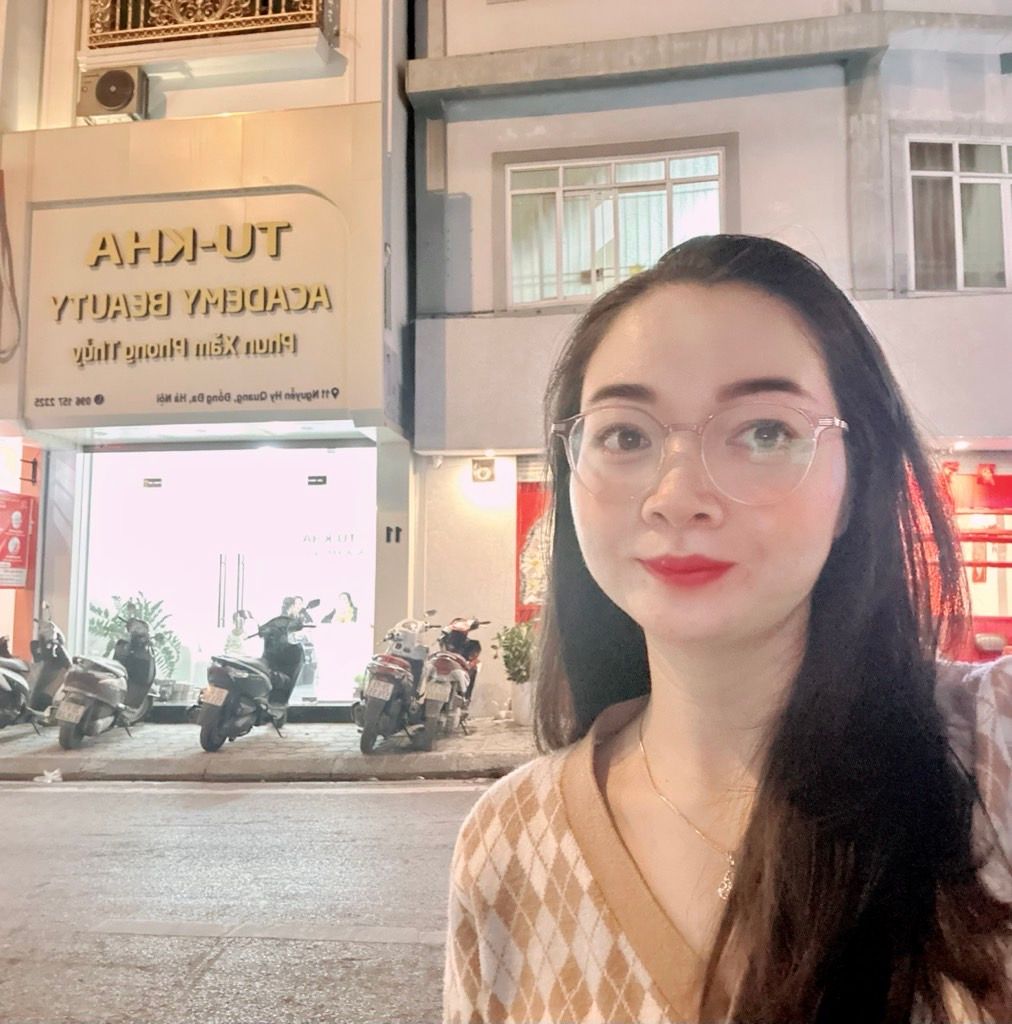 Bán nhà Nguyễn Hy Quang - diện tích 38m2 6 tầng - Mặt phố VIP - giá 31,5 tỷ