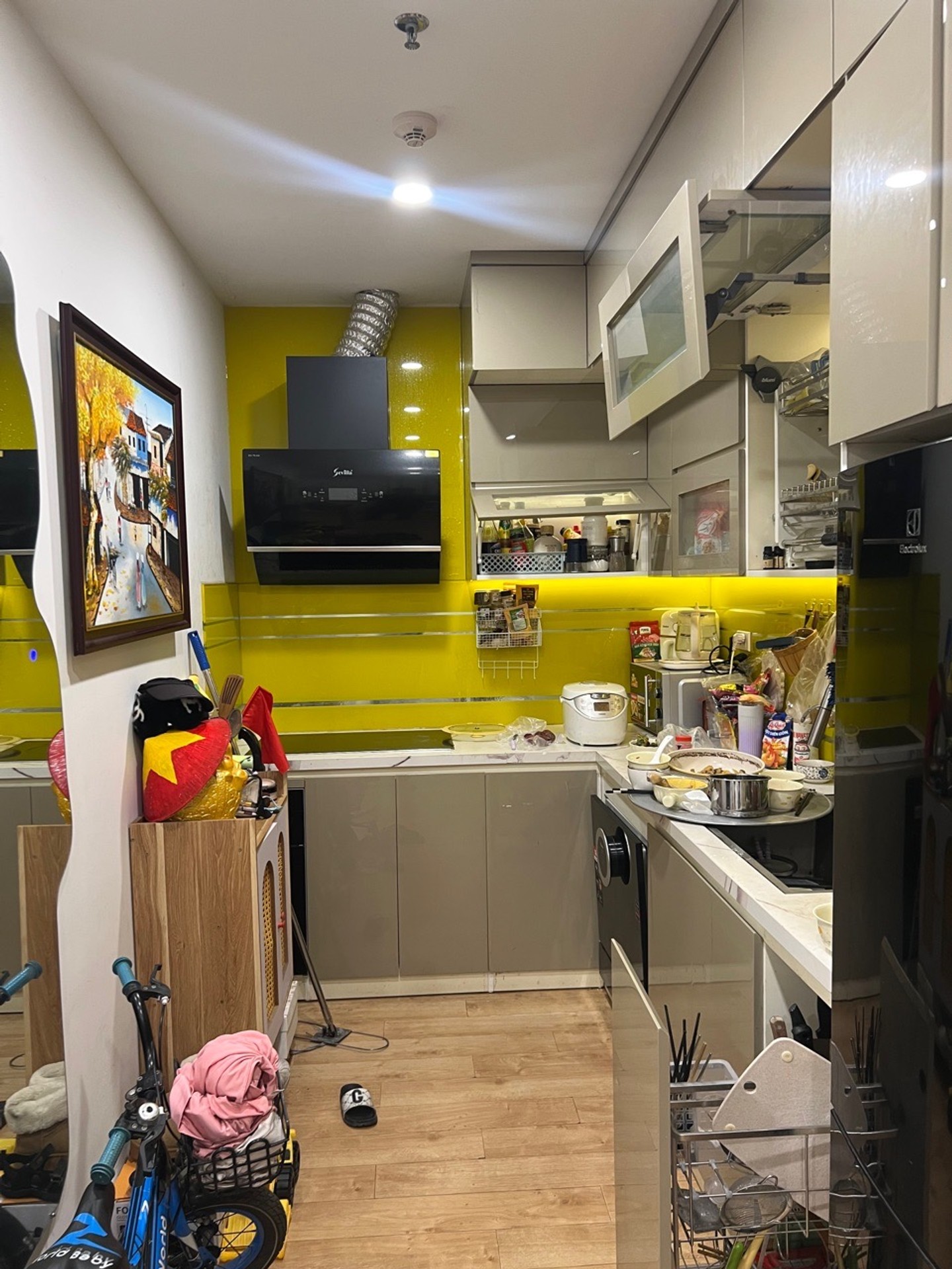 Bán nhà Định Công - diện tích 48m2 20 tầng - Căn hộ đẹp, giá 5,35 tỷ