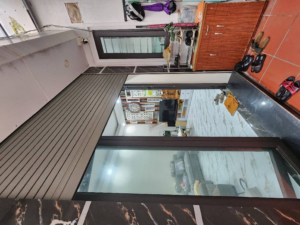 Bán nhà Hoàng Mai - diện tích 44m2 5 tầng - Ô tô nhỏ lùi trước nhà - giá 7,85 tỷ