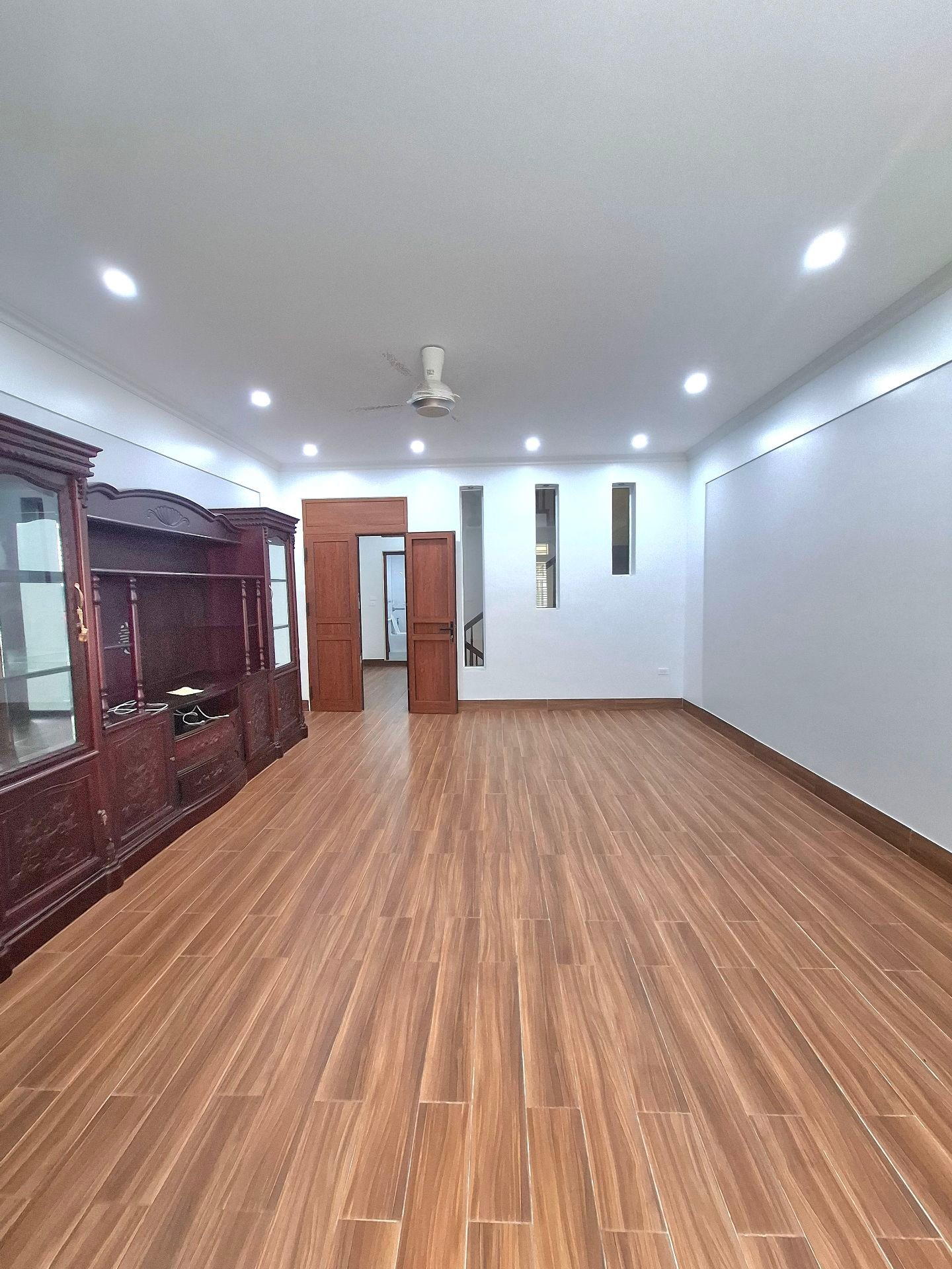 Bán nhà Khuất Duy Tiến - diện tích 58m2 5 tầng - Mặt ngõ ô tô tránh - giá 27 tỷ